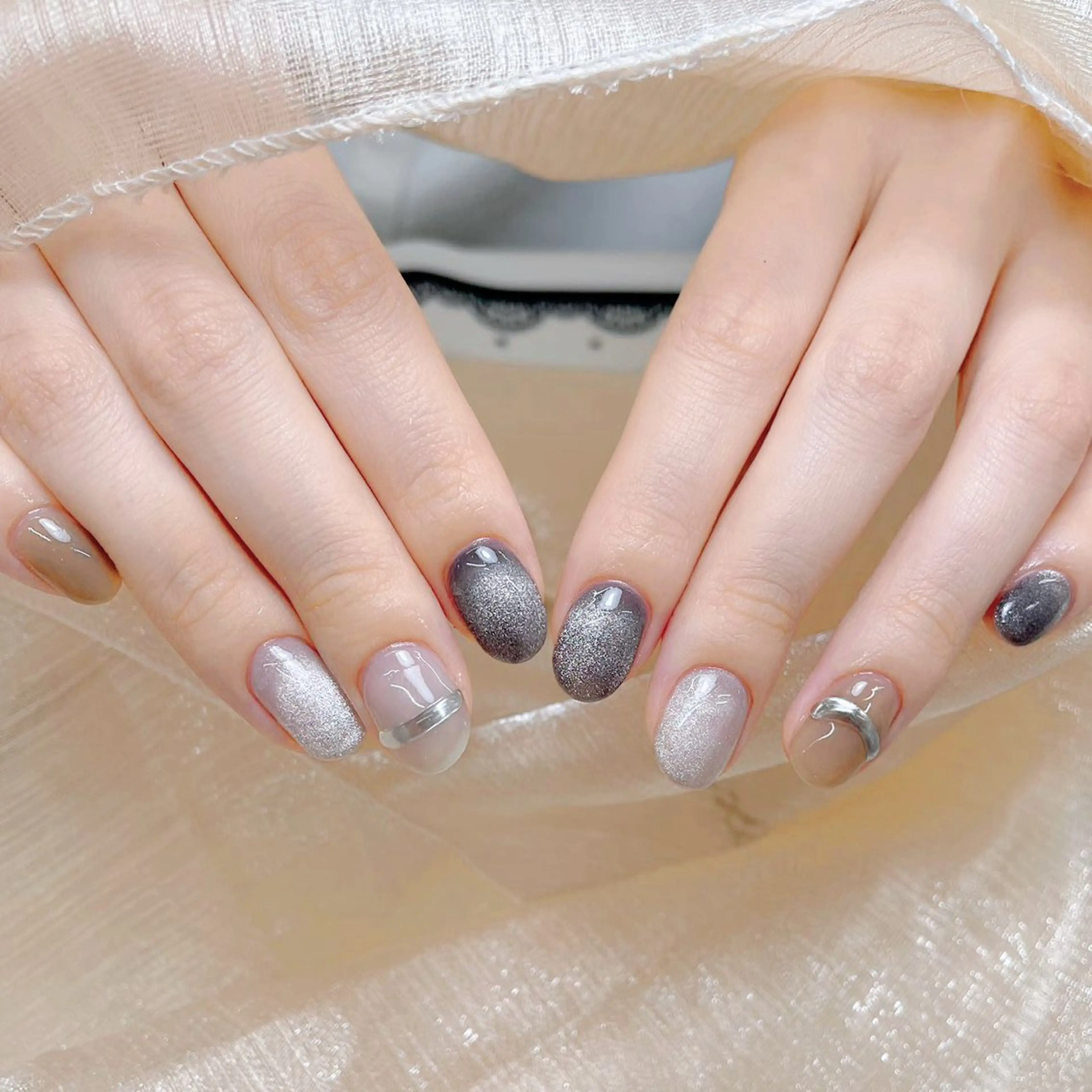 ネイル アートネイル フットネイル フレンチネイル ジェルネイル ガラスフレンチ ハンドネイル Mimo beau ty   salonのネイルデザイン
