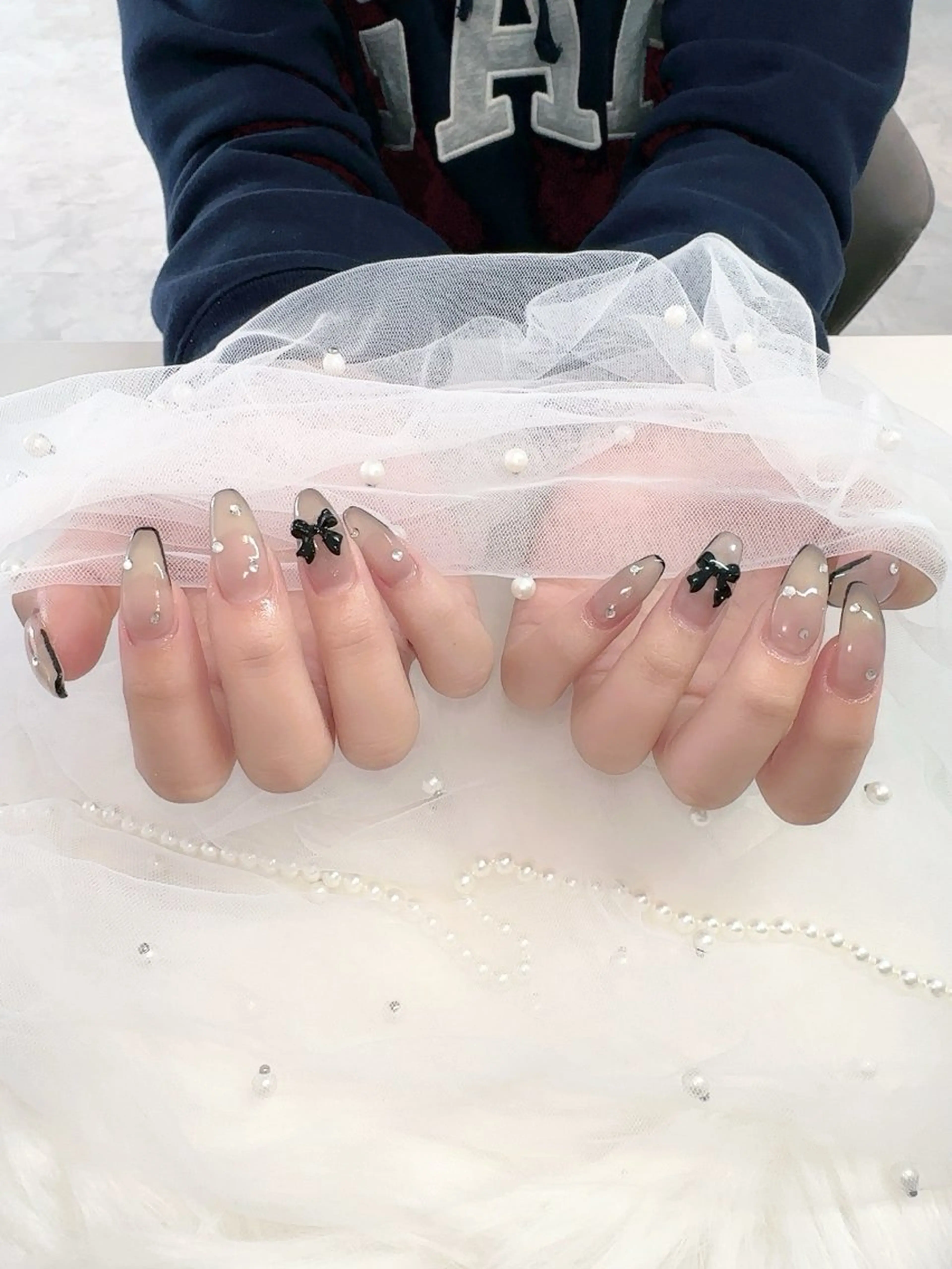 ミディアム AMERI所属・AMERI nail salonのネイルデザイン