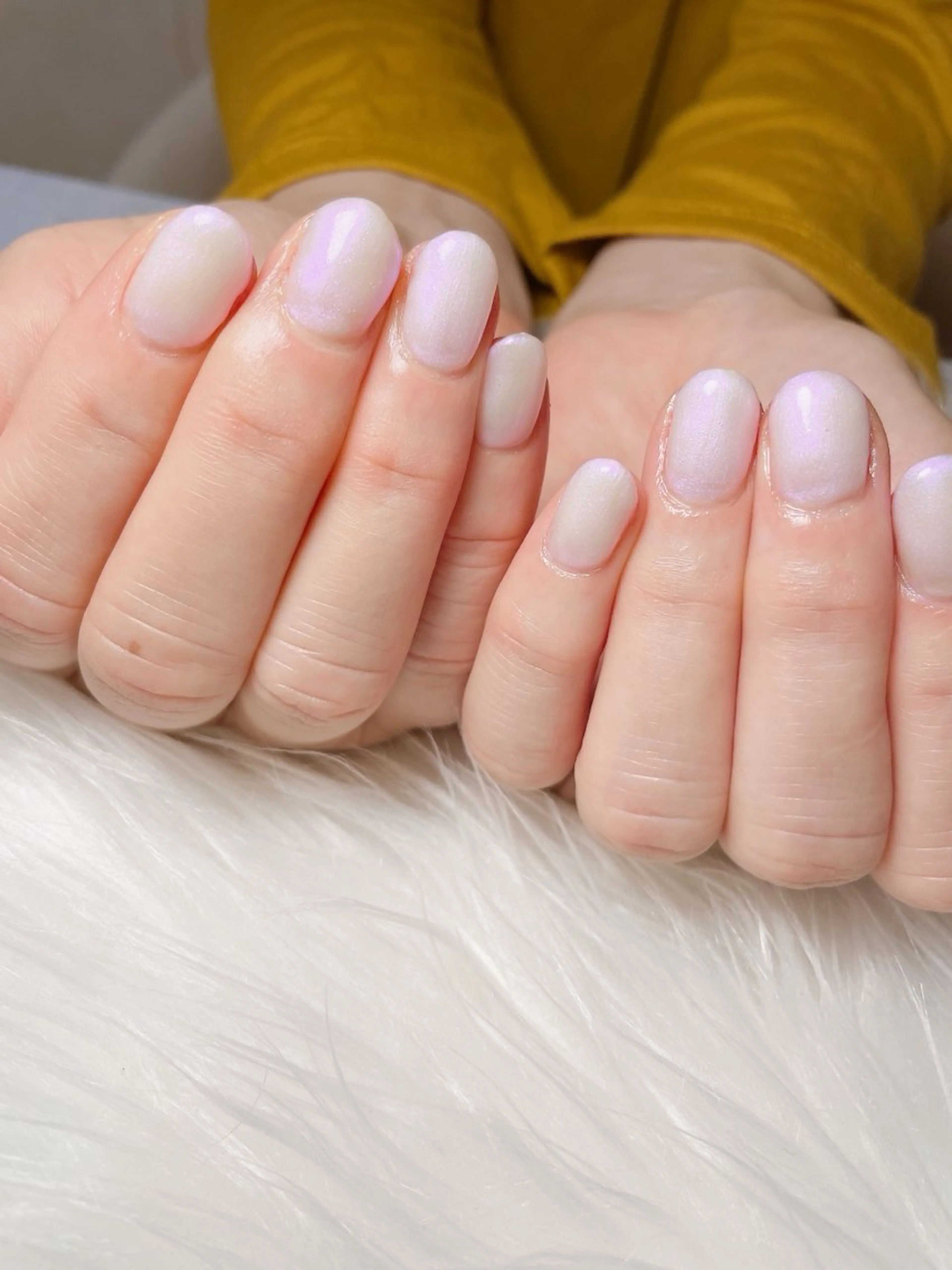 ネイル オーロラネイル ワンカラーネイル nailsalon Rinのネイルデザイン