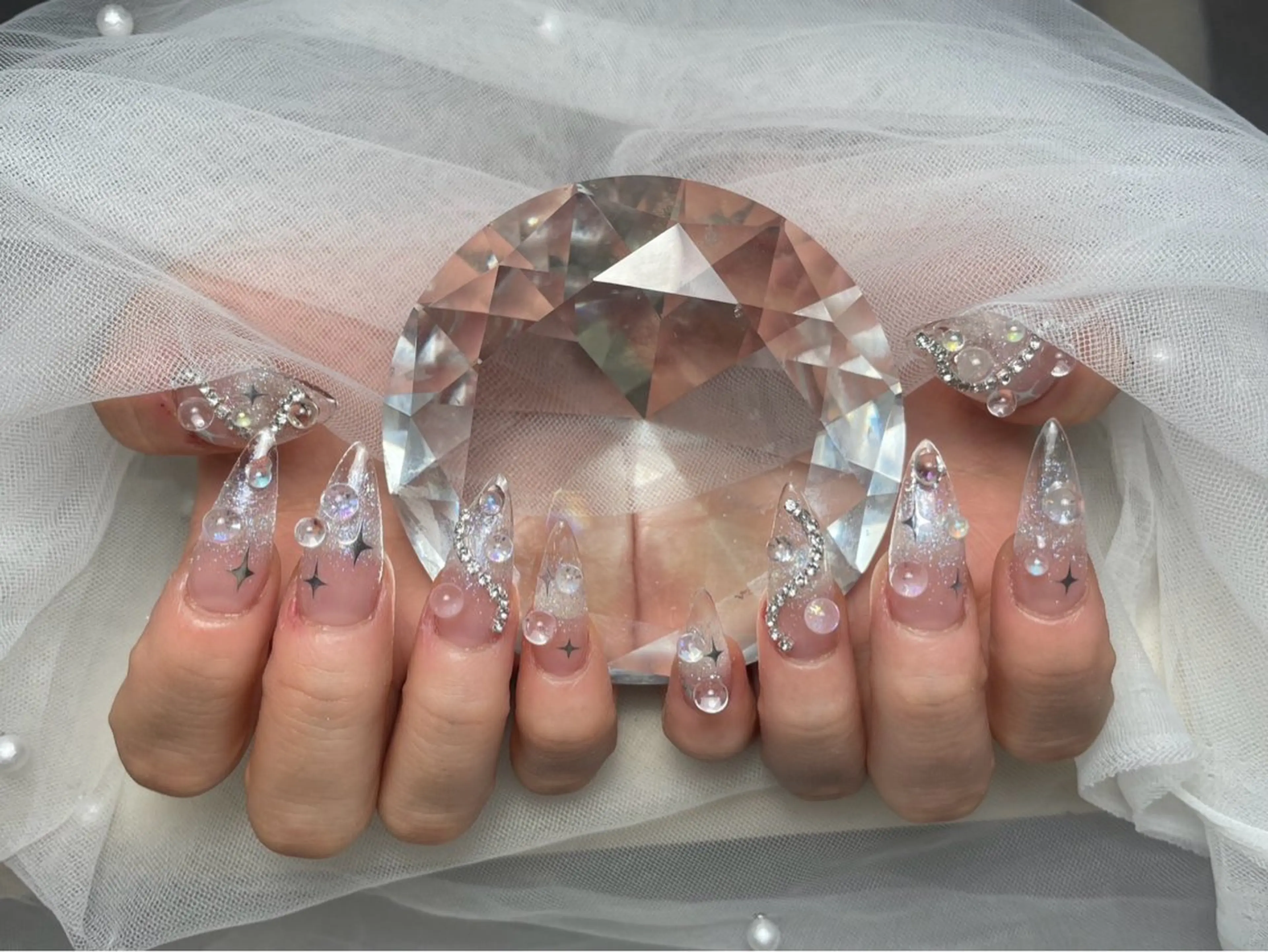 ネイル アートネイル オーロラネイル チークネイル 長さ出し フットネイル ハンドネイル フットネイル ハンドケア Noiranail_ studio川越西口のネイルデザイン