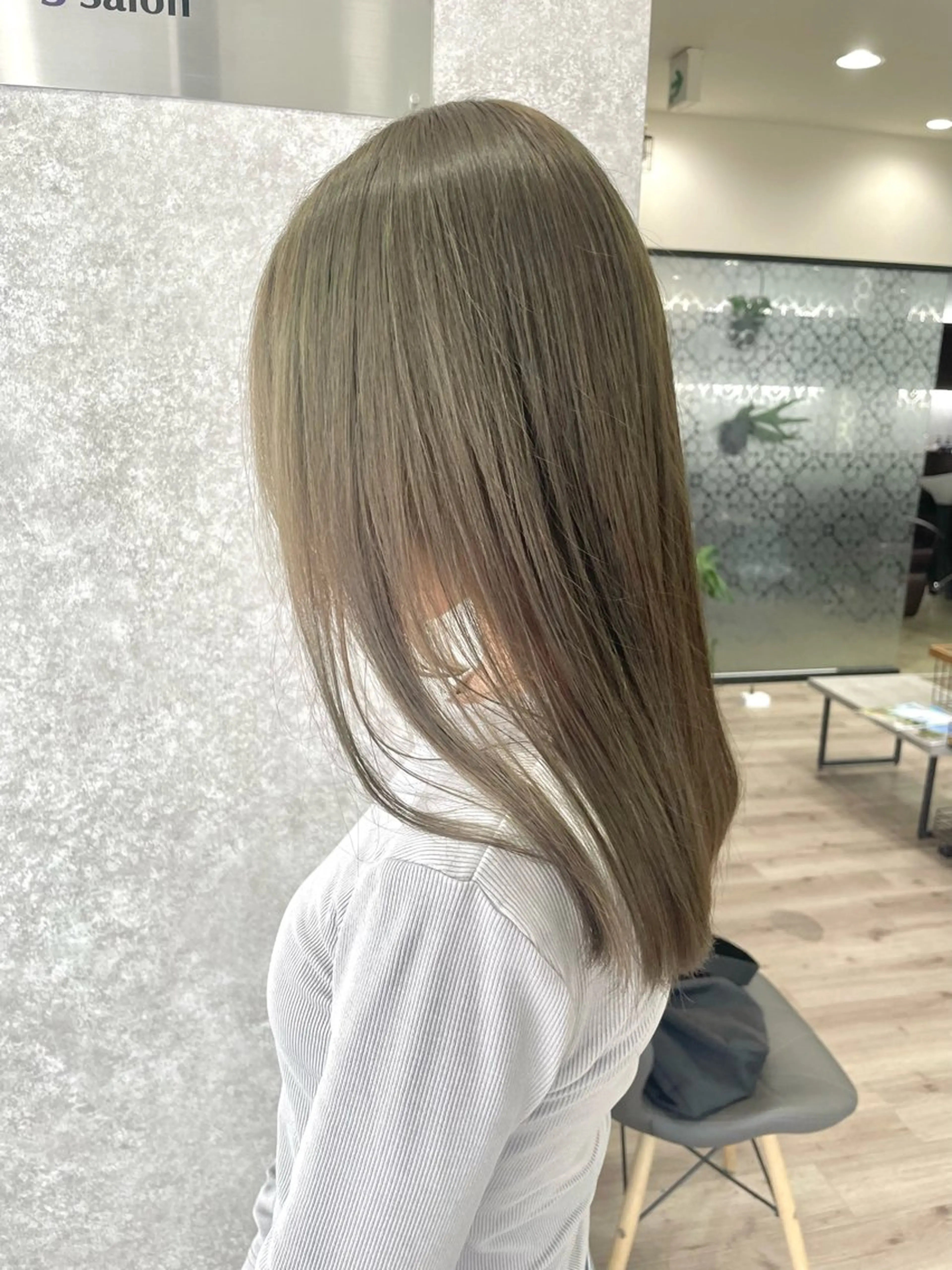 【ミニモ限定💐】赤み消しカラー/透明感カラー＋トリートメント尽きの写真