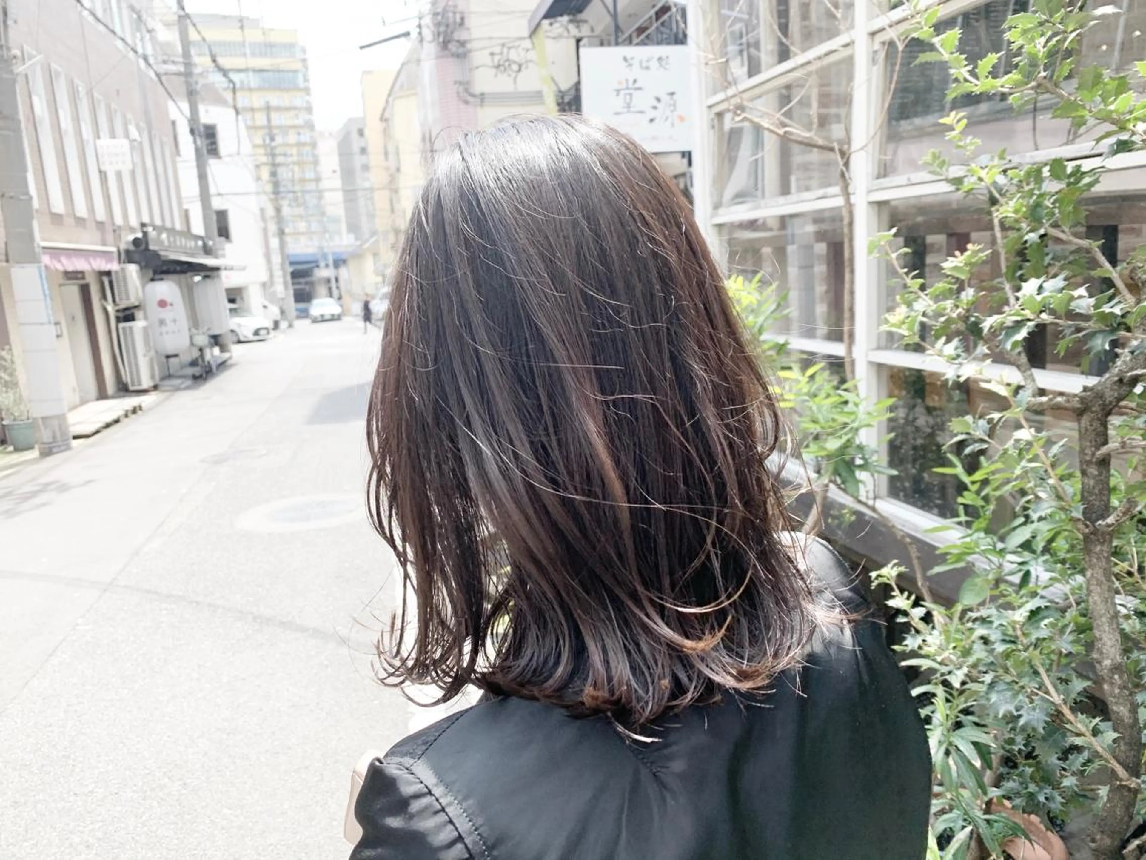 ミディアム カット パーマ トリートメント LEB所属・下河 宗太のヘアスタイル