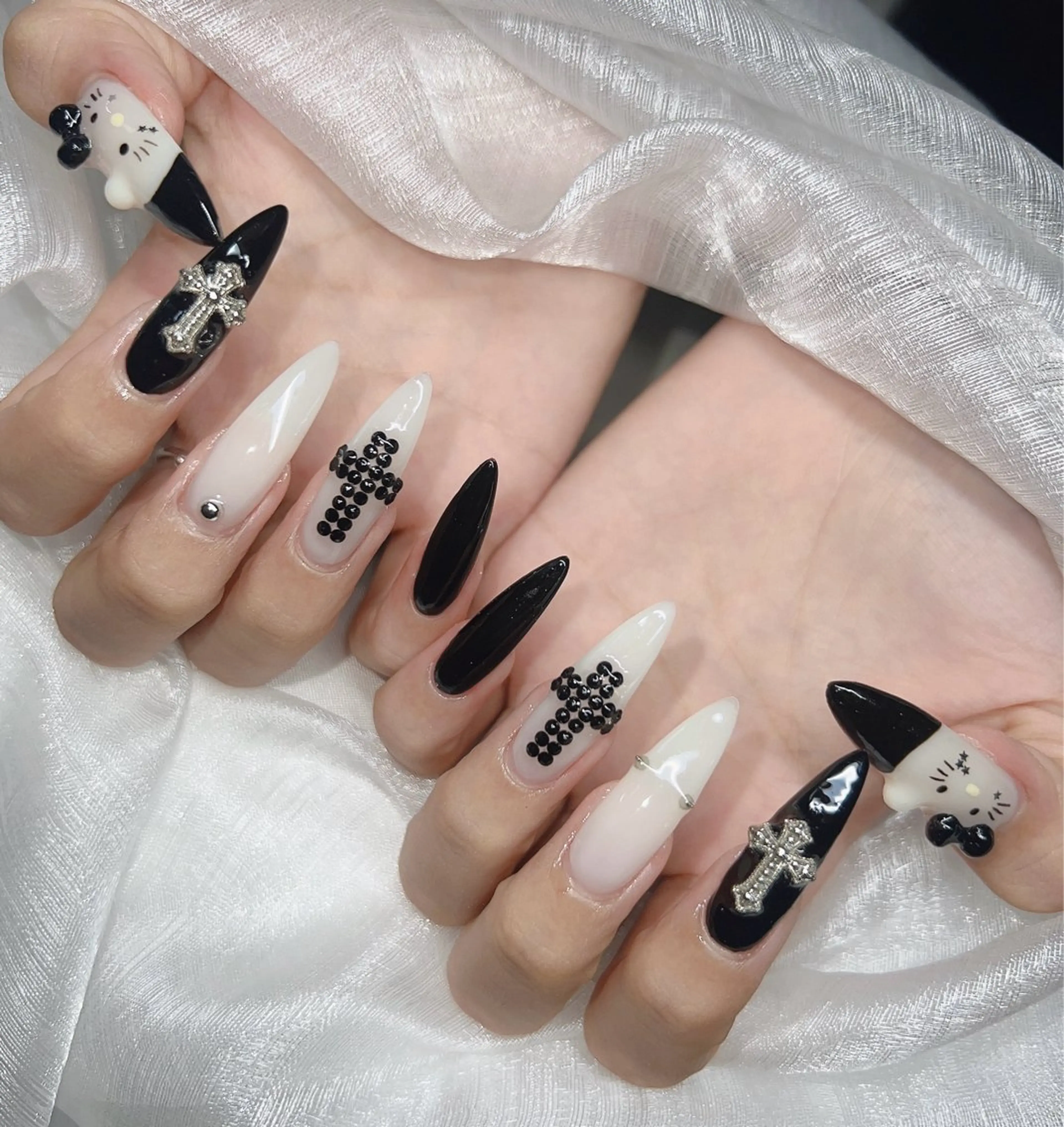 ネイル 長さ出し グラデーション キラキラネイル マグネットネイル ニュアンスネイル ハンドネイル Lee Nails チップ長さだし専門店のネイルデザイン