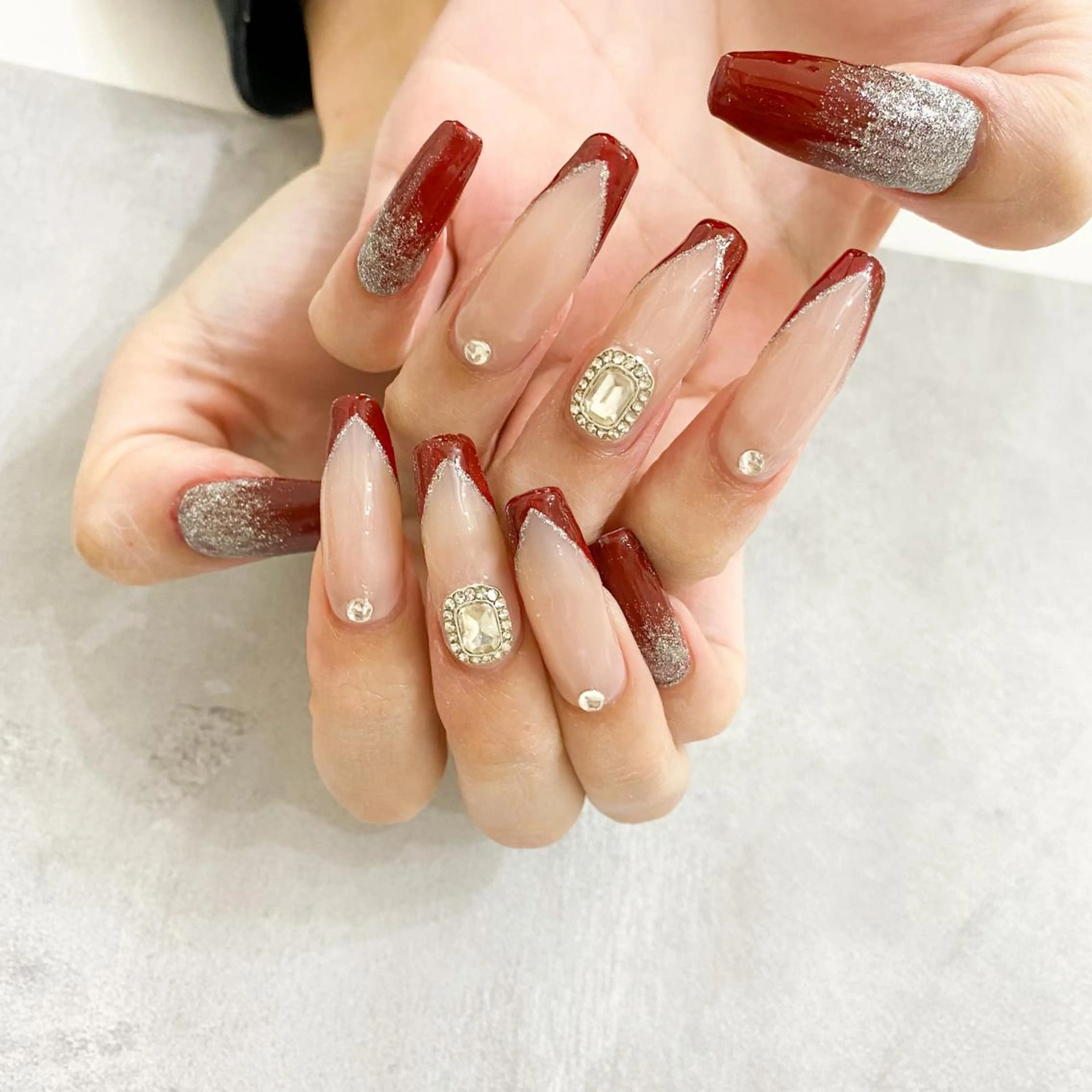 ネイル ハンドネイル ゴテゴテ💙ワンホン リオナのネイルデザイン