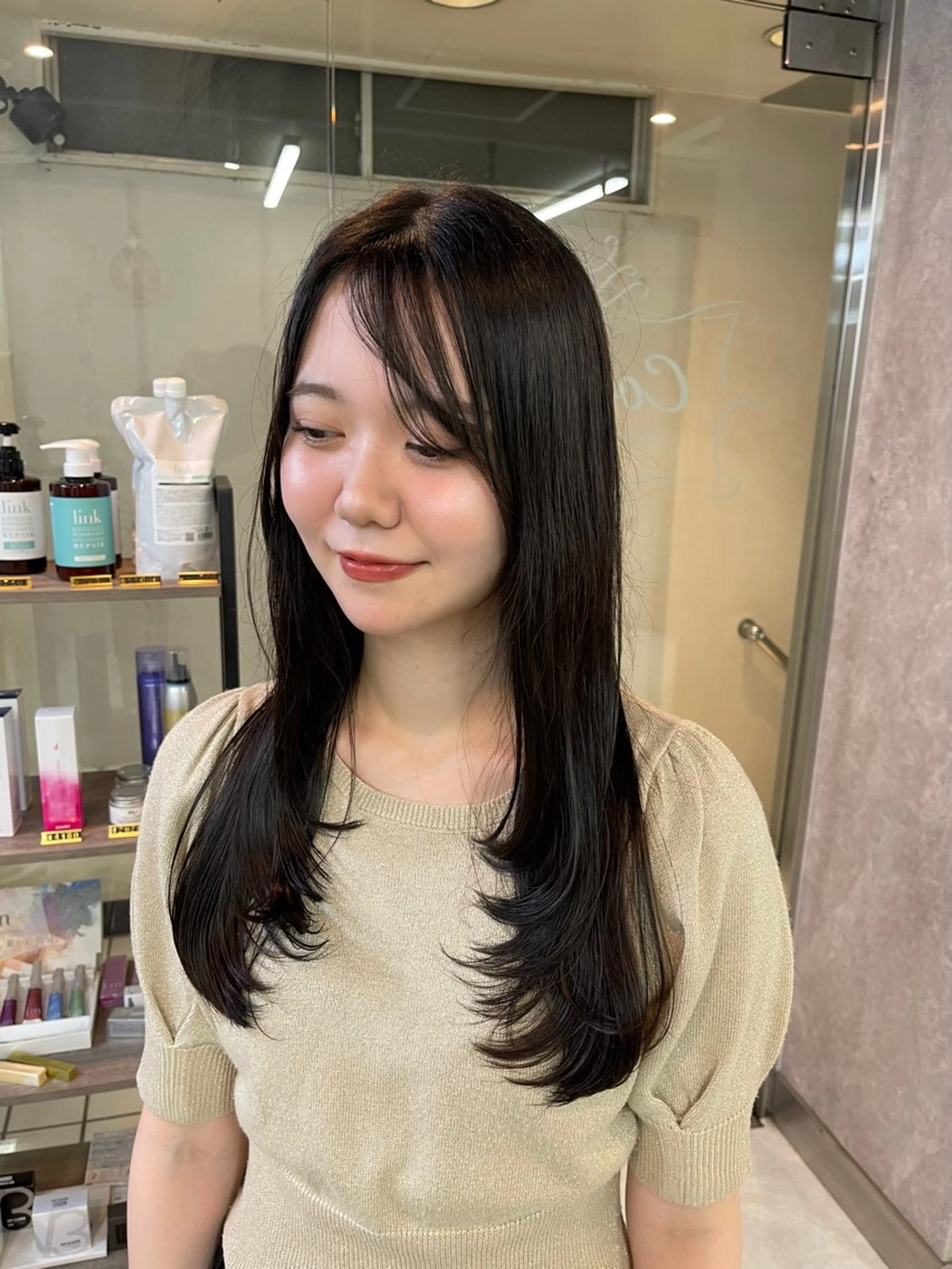 ロング カット ヘアカラー Colore（コローレ）所属・顔タイプ/ダブルカラ ー/りりかのヘアスタイル