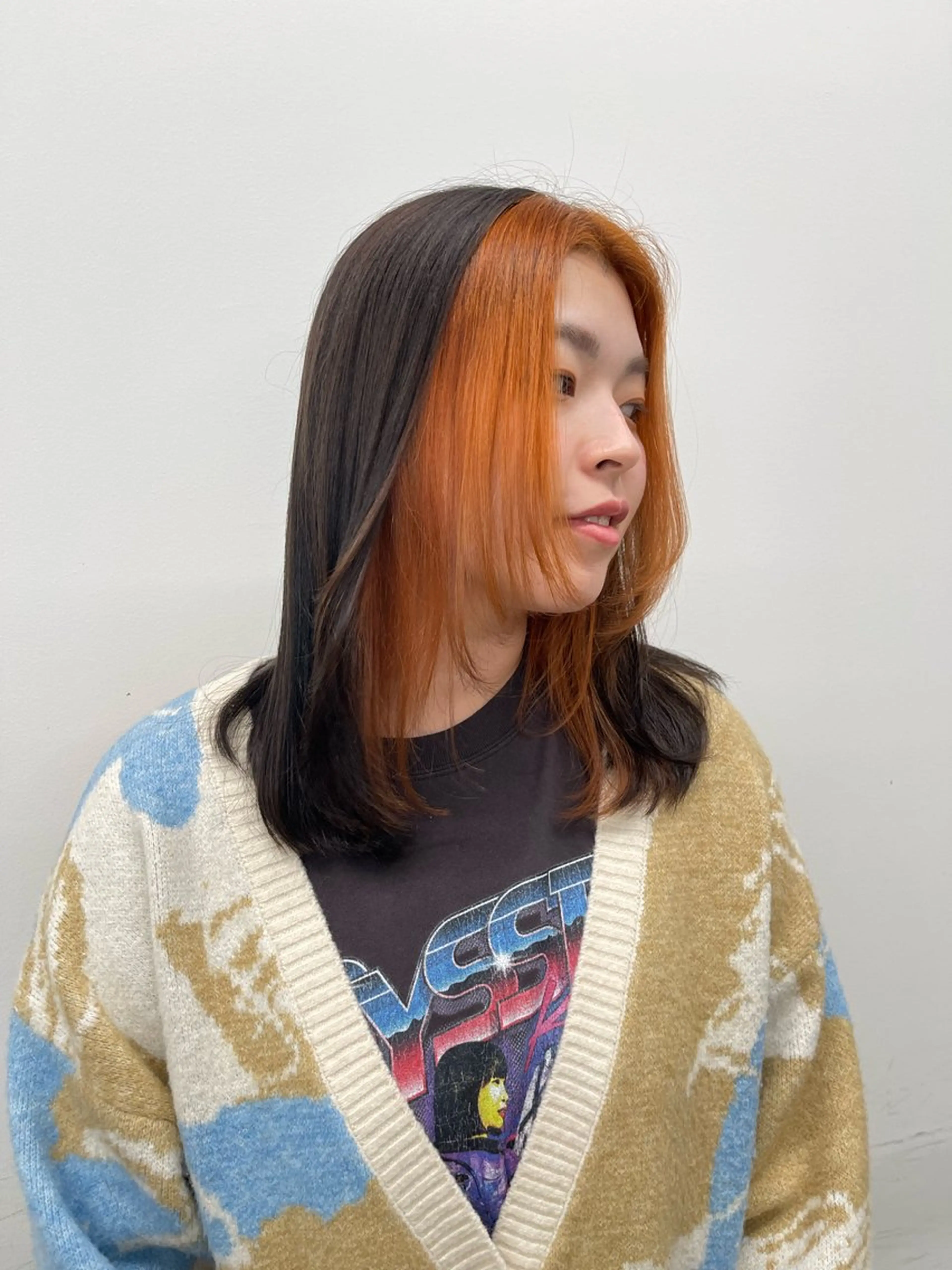 ミディアム ヘアカラー かめい りなのヘアスタイル