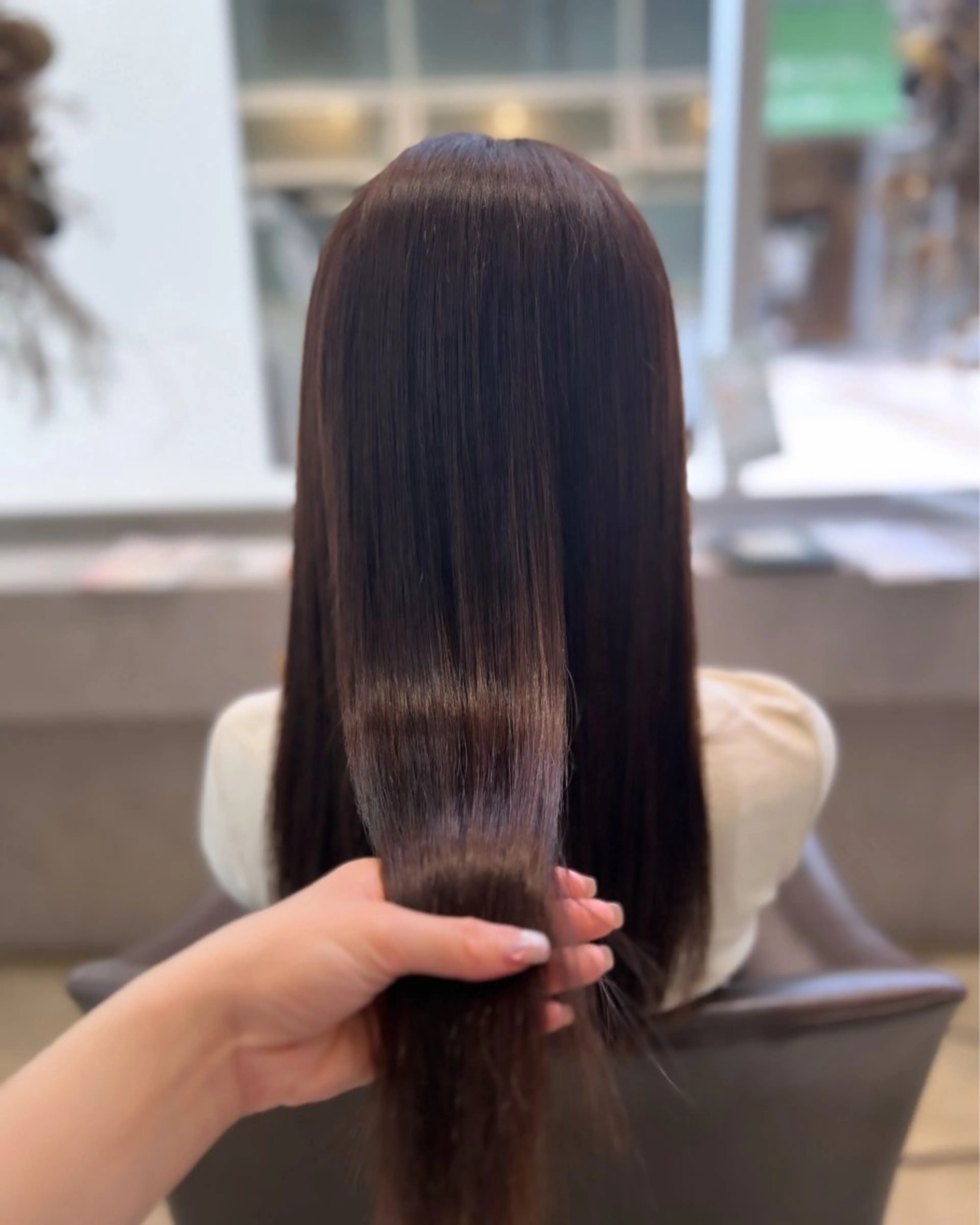 ロング カラー パーマ 🫧Ai/ ロロネー森ノ宮💖のヘアスタイル