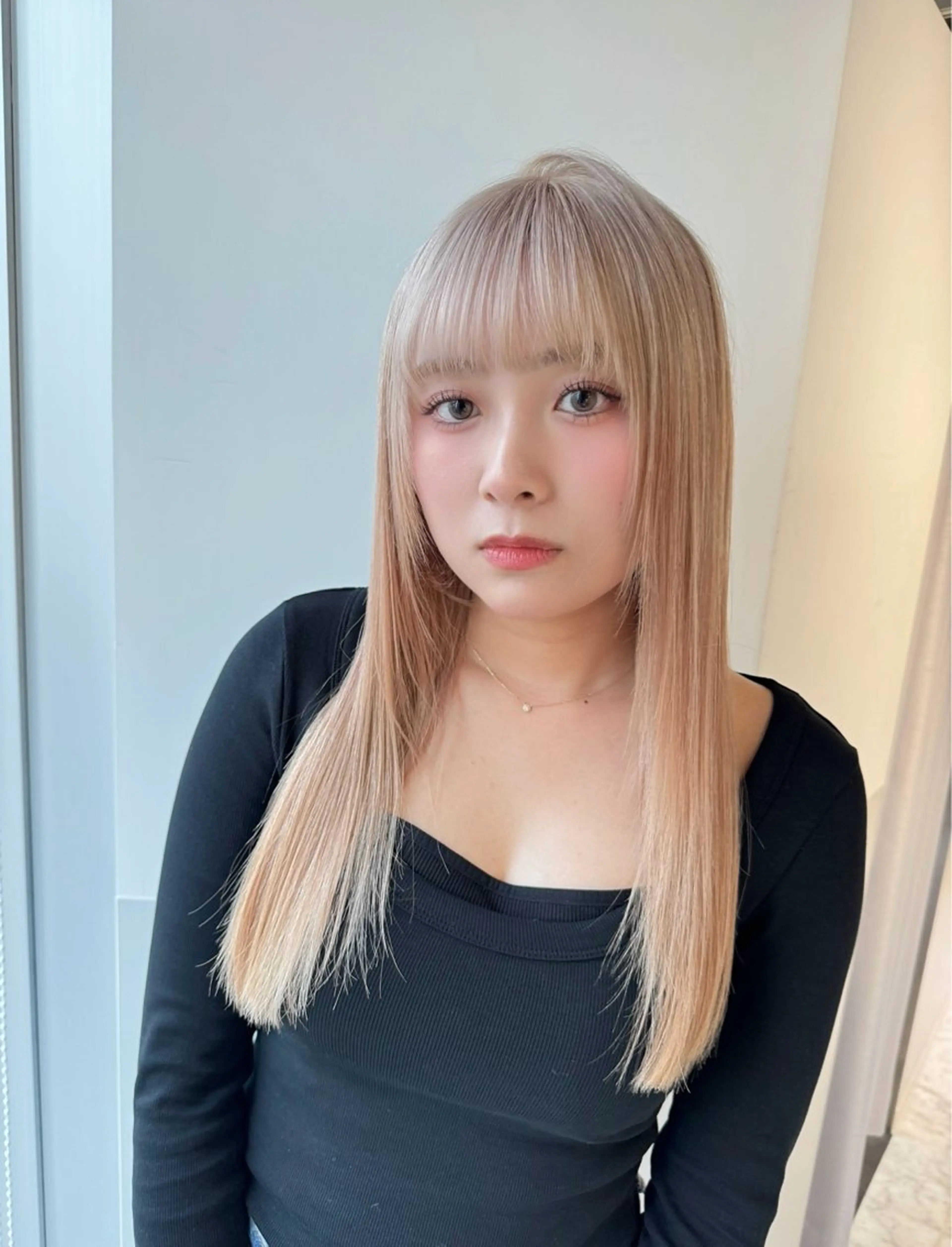 セミロング カラー カット ヘアカラー 顔まわりの神様 藤嶋秀幸のヘアスタイル