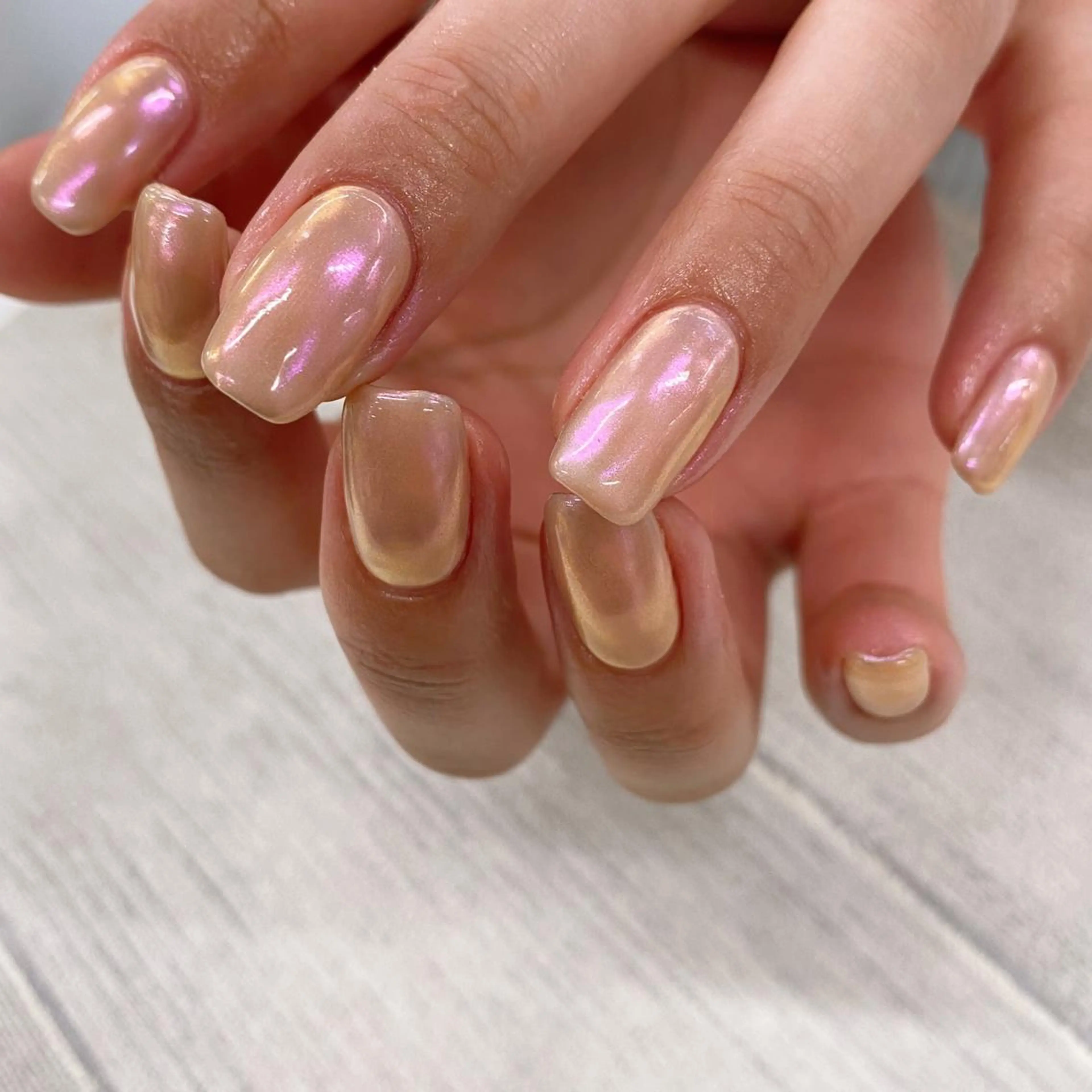 ネイル オーロラネイル ミラーネイル ピンク 巻き爪補正 Umber　Miyaのネイルデザイン