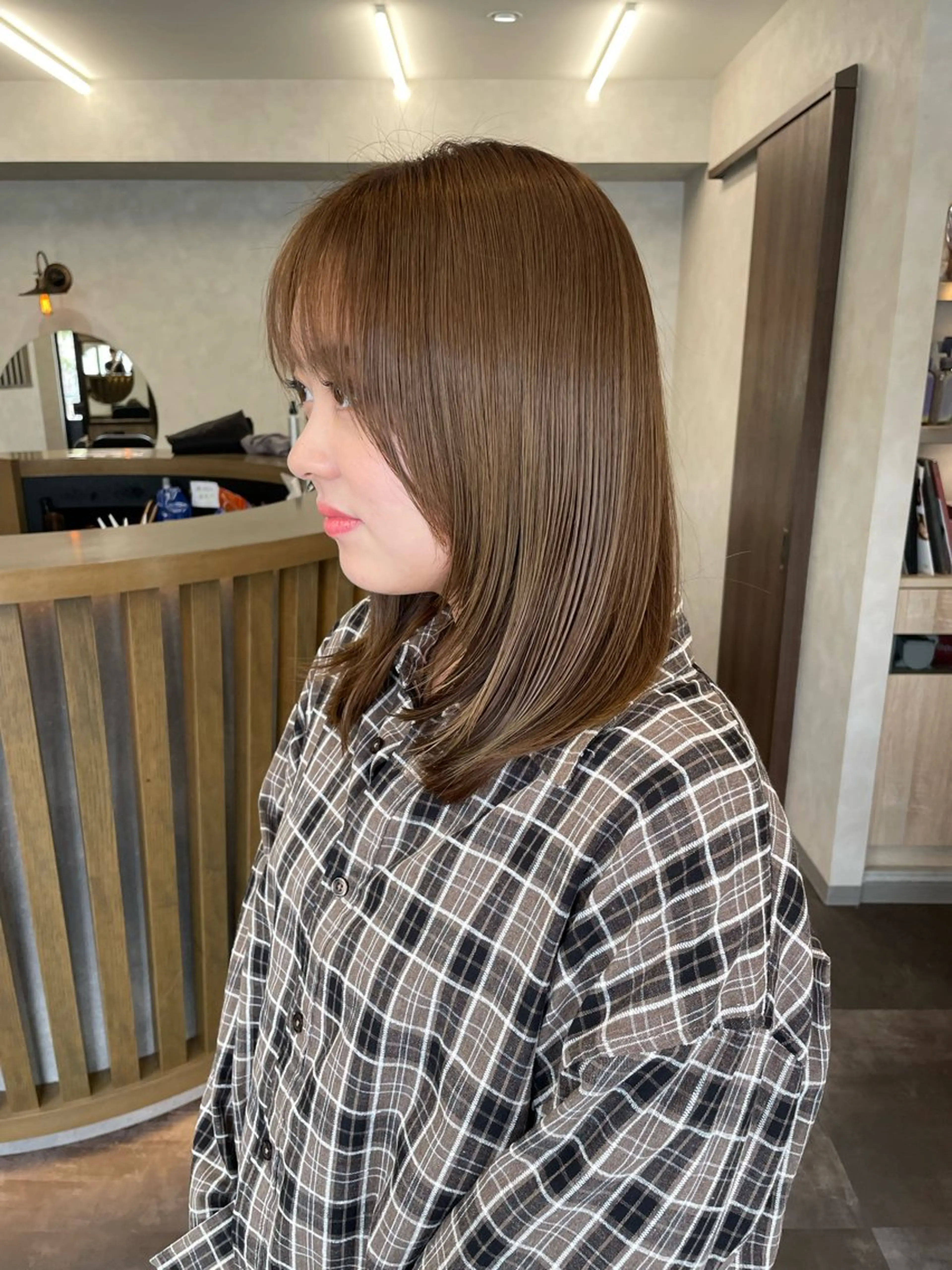 セミロング カット 縮毛矯正 【髪質改善】 【酸性ストレート】のヘアスタイル