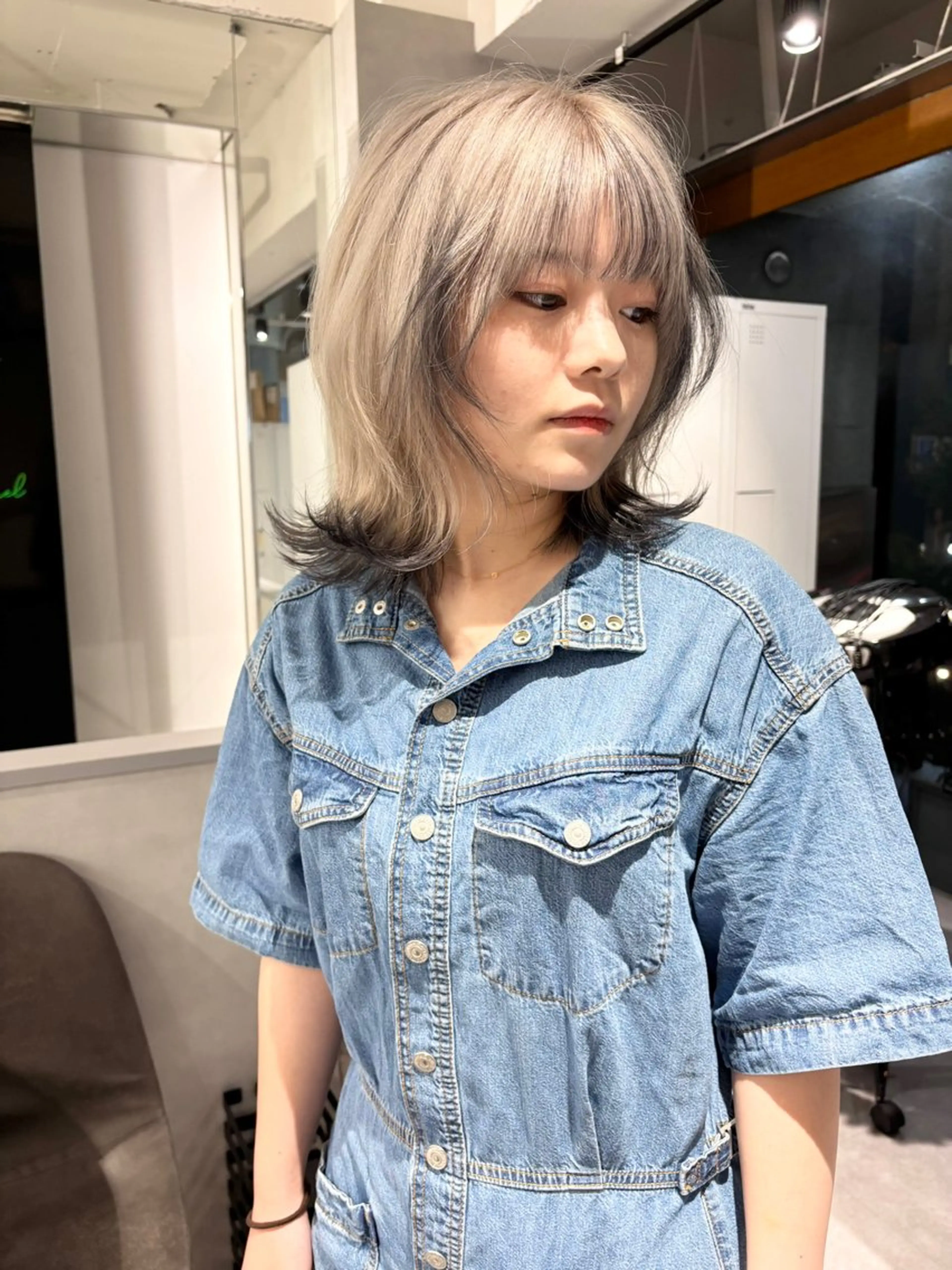ミディアム カラー ボブレイヤー 黒髪 デザインカラー ボブ レイヤーカット ヘアカラー デザインカラー 小西勇次のヘアスタイル