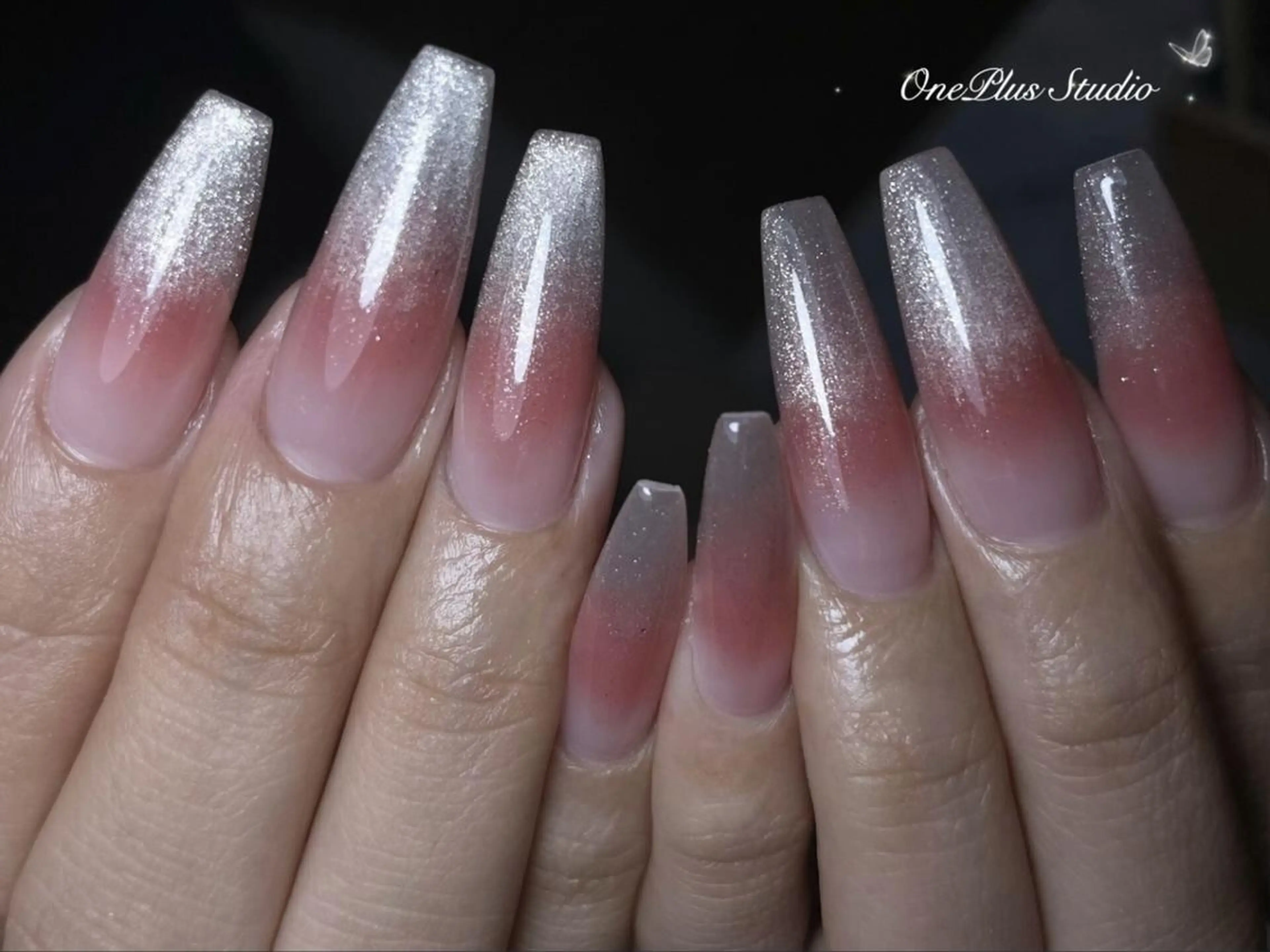 ネイル オーロラネイル 長さ出し フットネイル フレンチネイル ジェルネイル One Plus Nail Salonのネイルデザイン