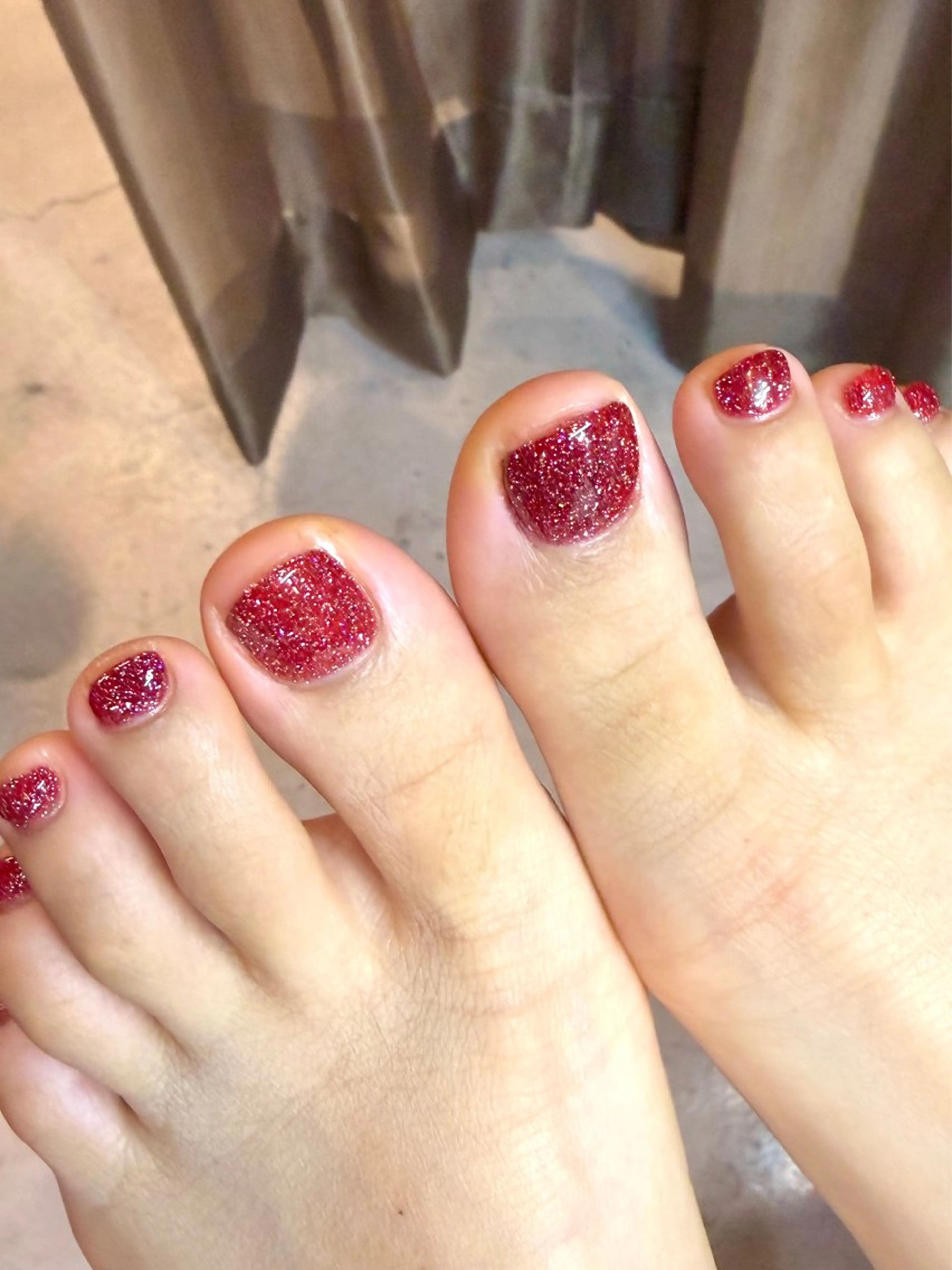 ネイル フットネイル 赤色 フットネイル sususu駒澤大学 Azusaのネイルデザイン