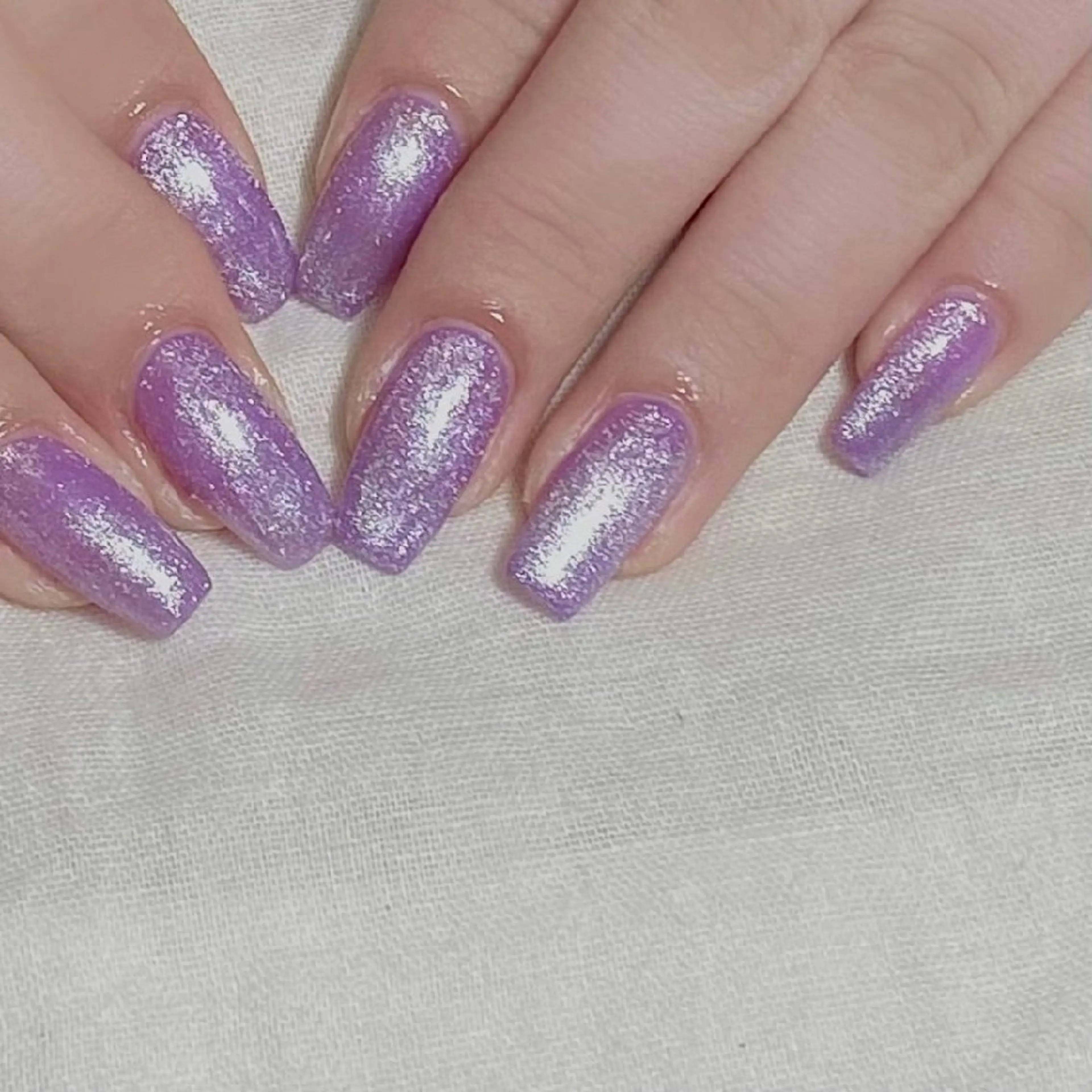 ネイル マグネットネイル マグネットワンカラー ワンカラーネイル ハンドネイル nailsalon　blast所属・atelier　 univ.のネイルデザイン