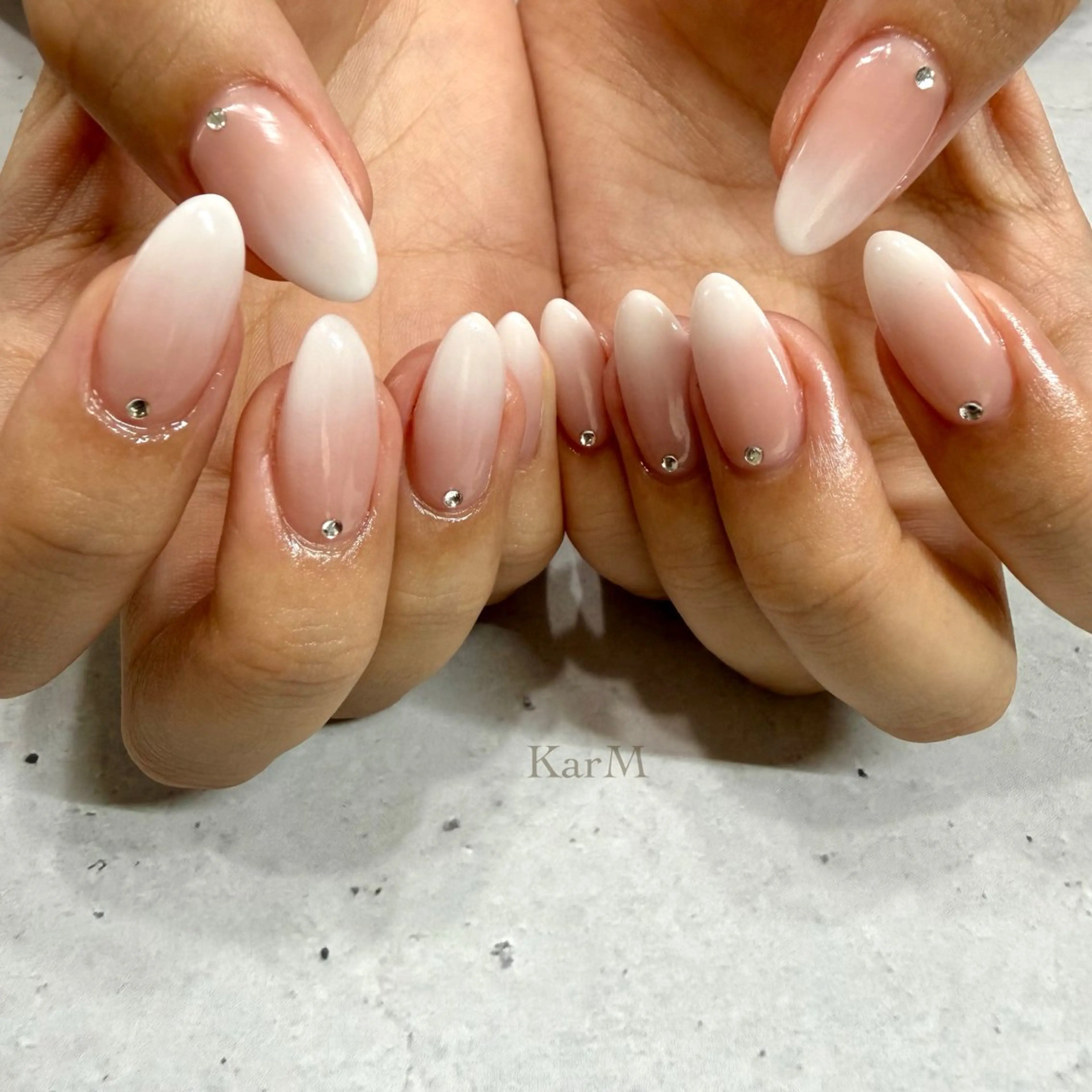 ネイル オーロラネイル チークネイル フラッシュネイル フレンチネイル グラデーション ハンドネイル ogino karinのネイルデザイン