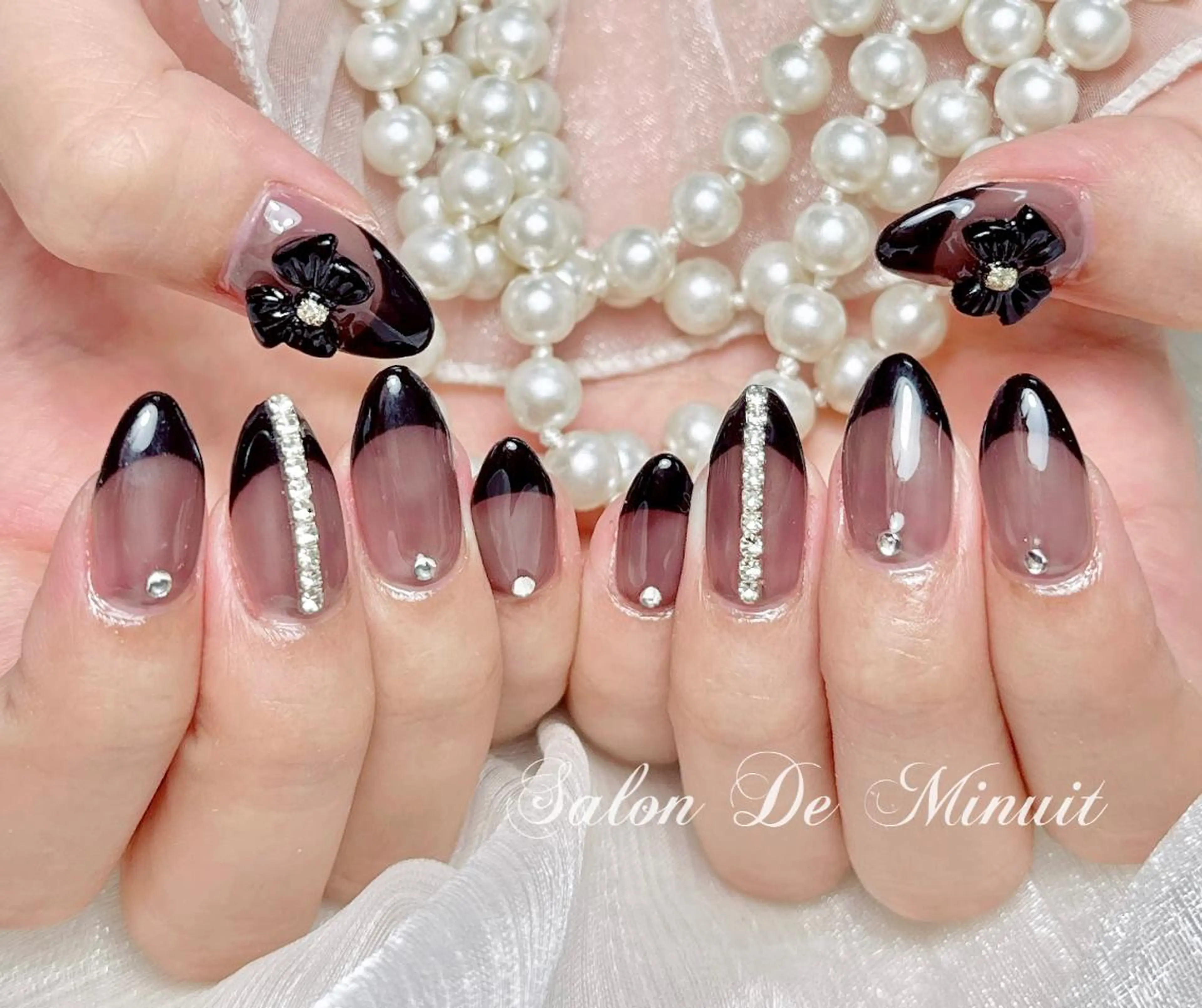 ネイル Salon de Minuit🦩のネイルデザイン