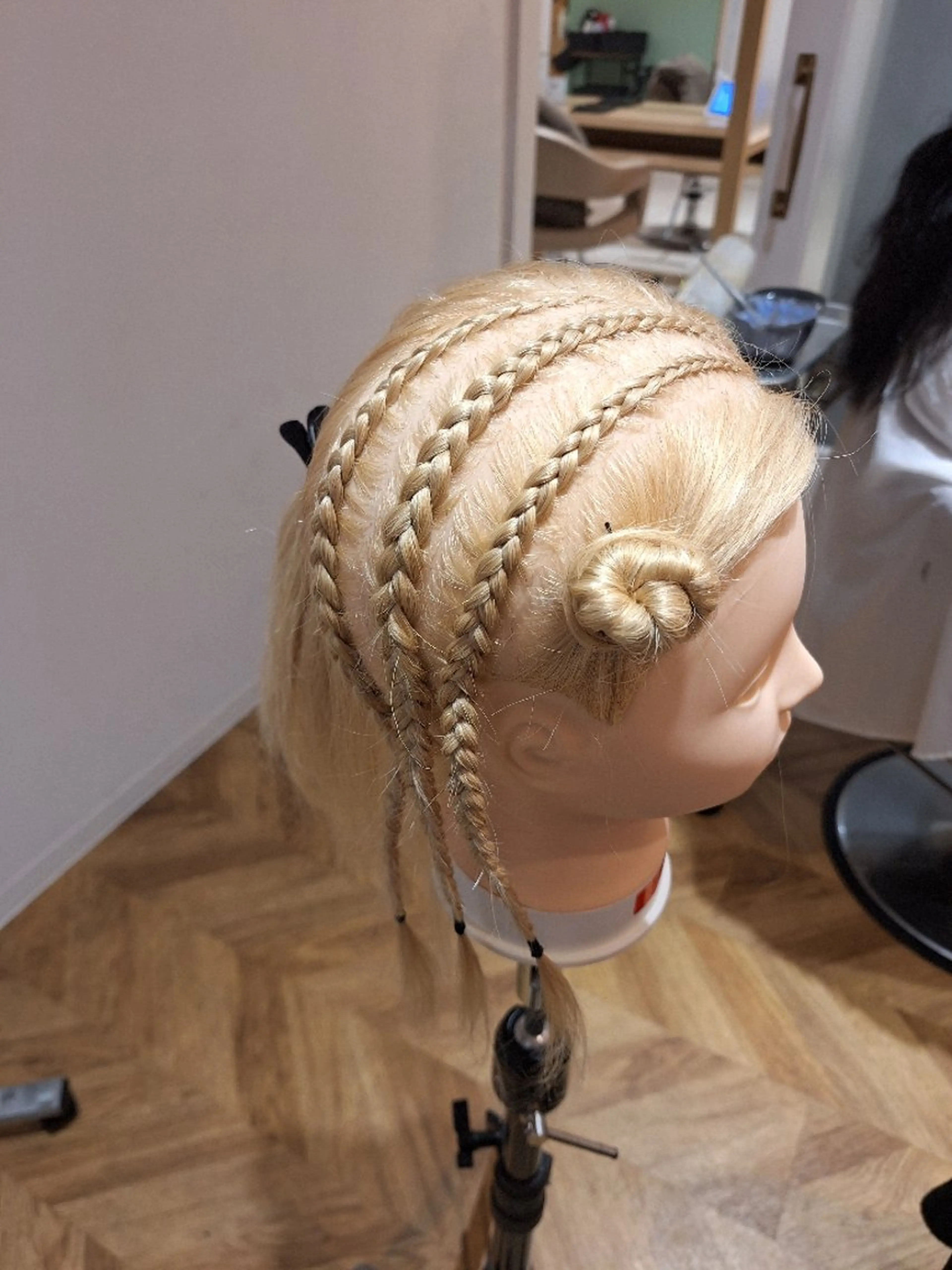 ヘアアレンジ 艶髪縮毛矯正🪽💫 安田彩愛のヘアスタイル