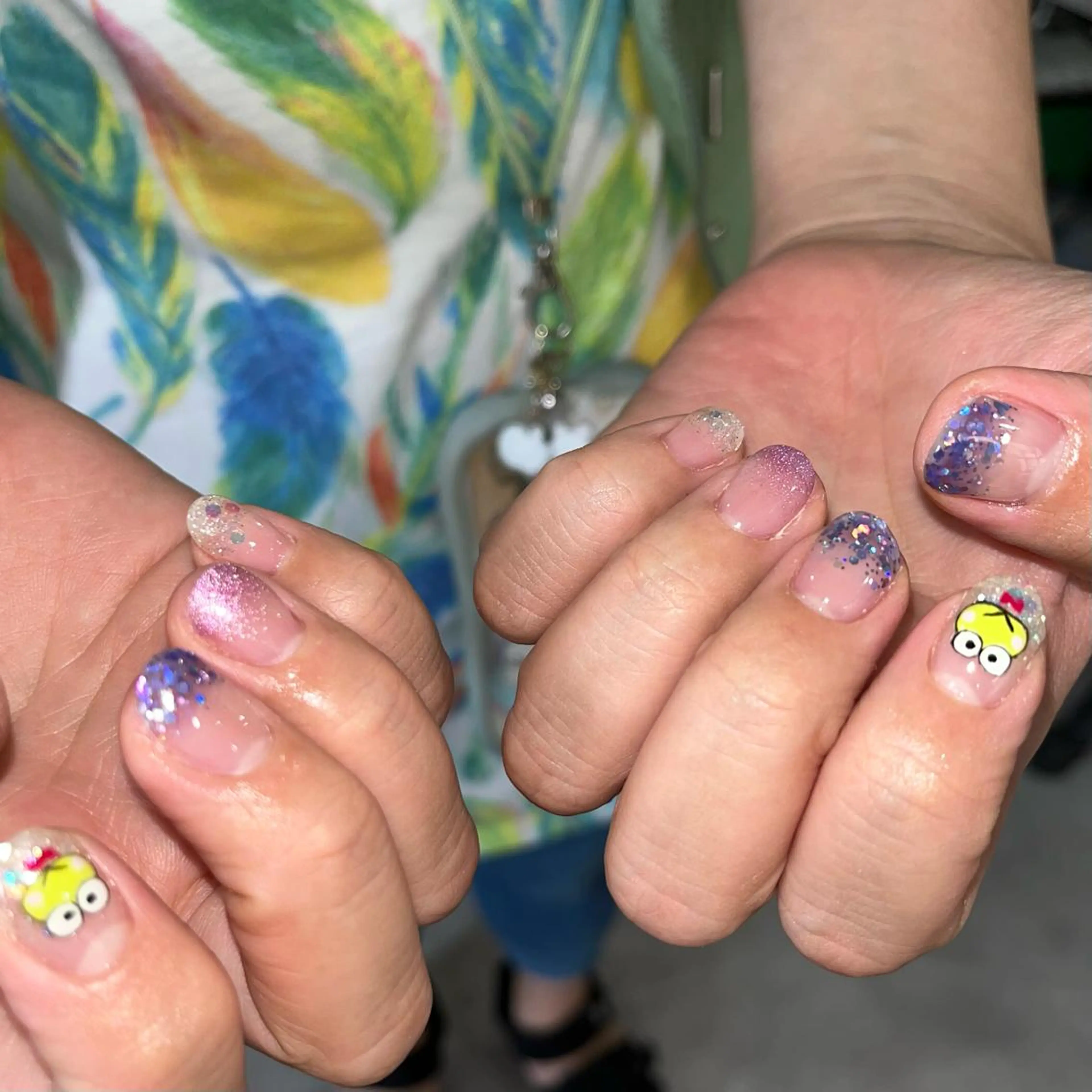 ネイル 🪐富島彩夏 /海外nail🪐のネイルデザイン