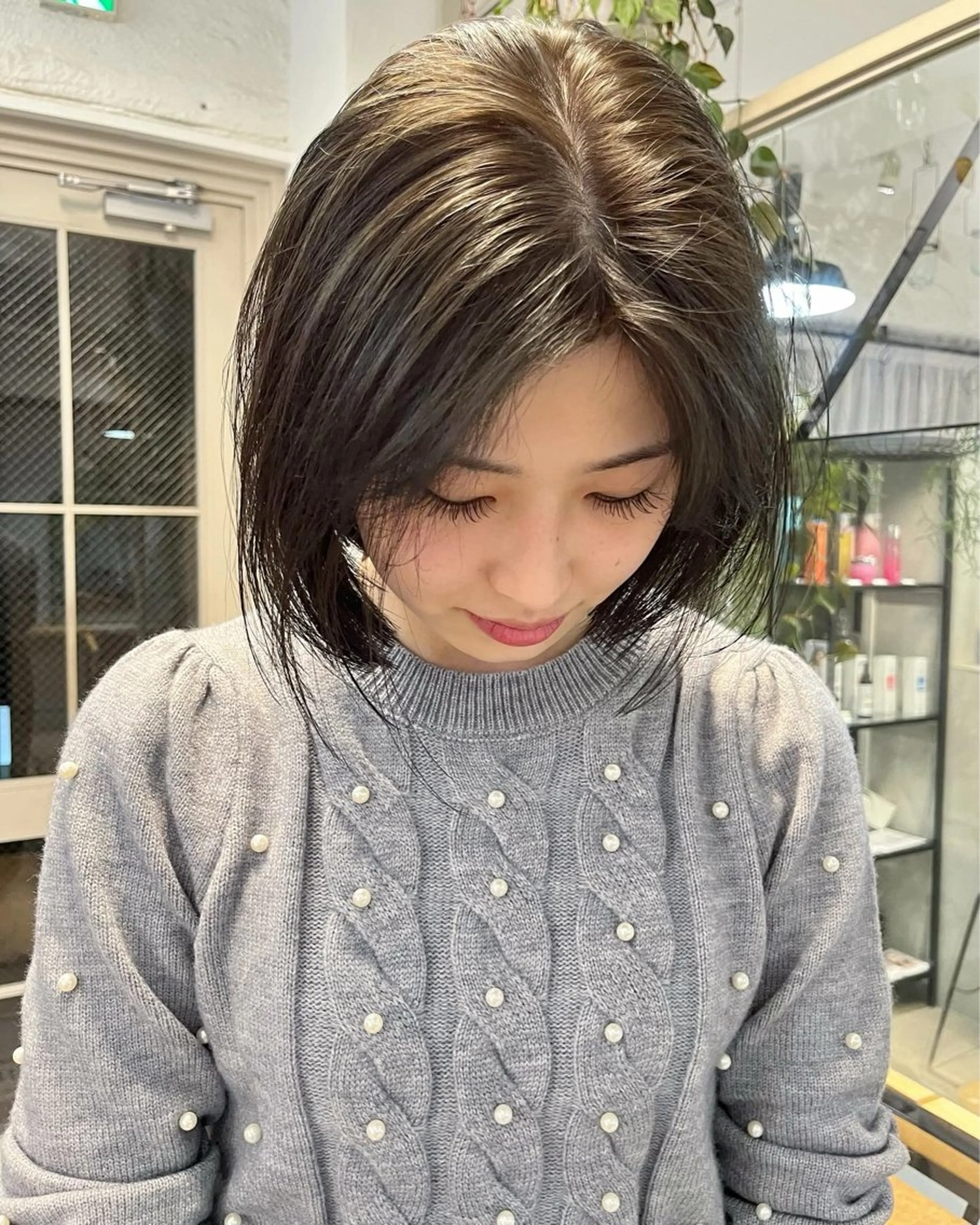 ミディアム カラー ベージュカラー スッと馴染むhair /ヨシダトモキのヘアスタイル