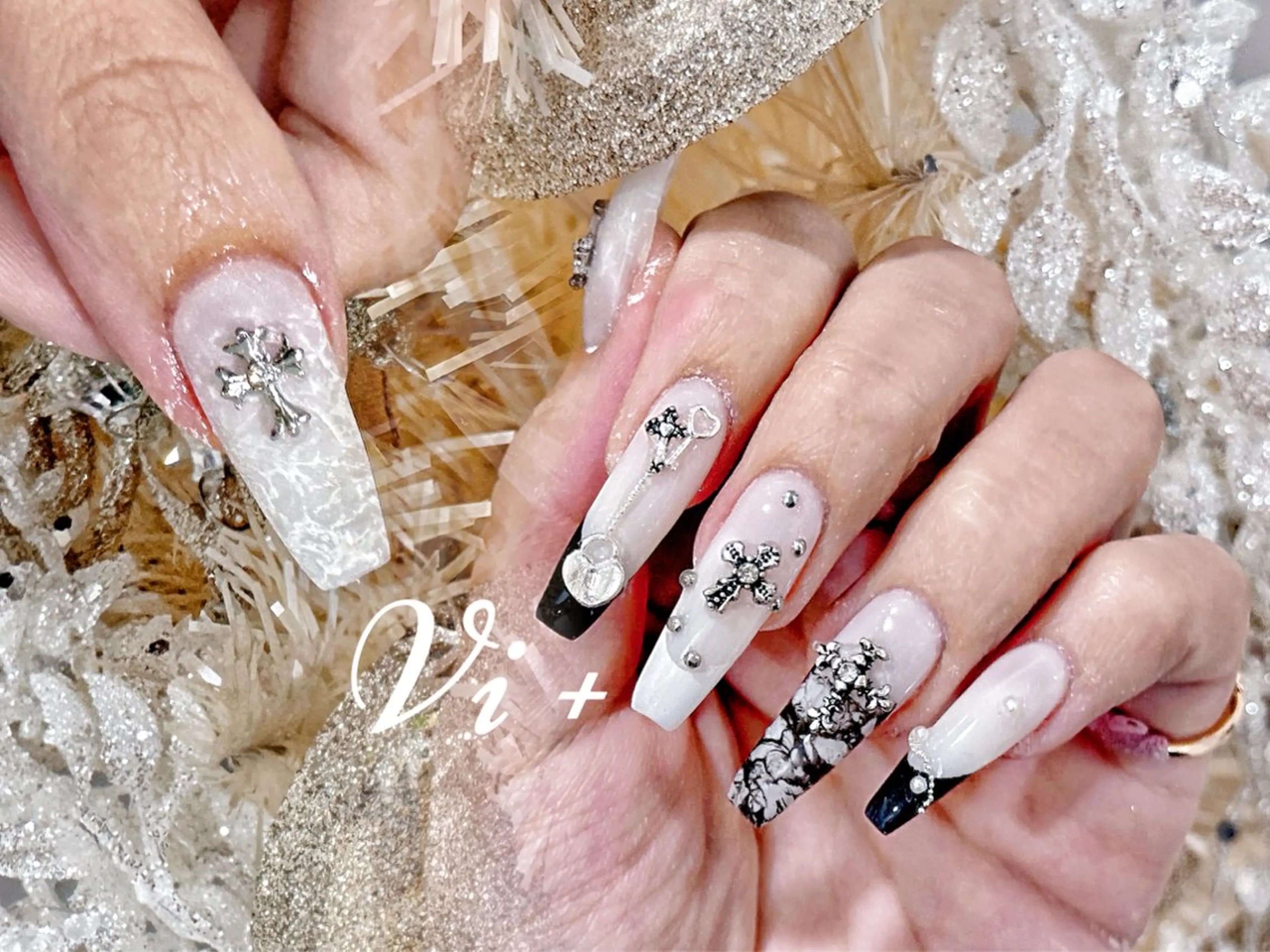 ネイル ハンドネイル ✨Nailsalon Vi+✨のネイルデザイン