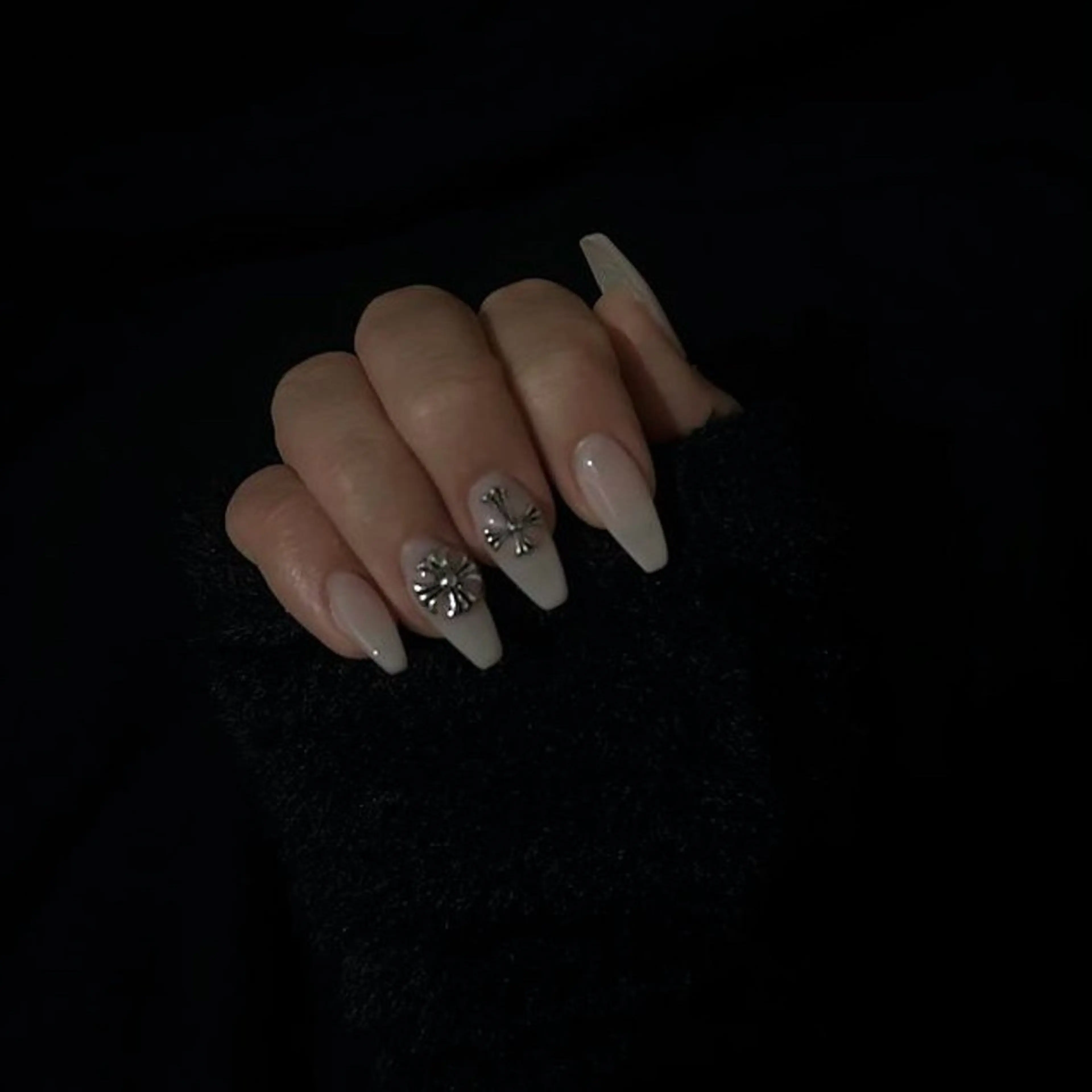 ロング ハンドネイル zir nail 💞KASUMIのネイルデザイン