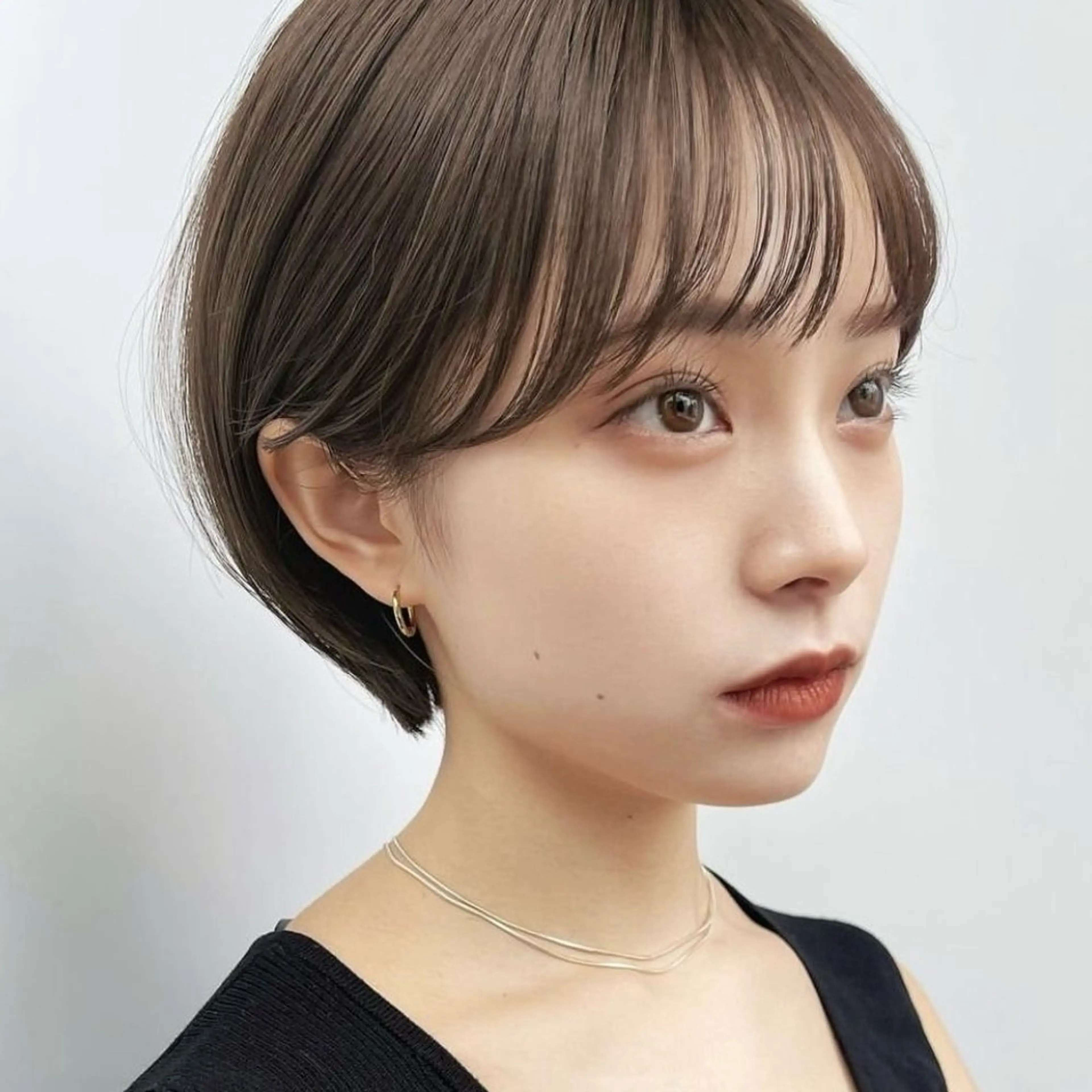 ショート ROBBY表参道所属・木村【ショート/ 耳だしショート】のヘアスタイル