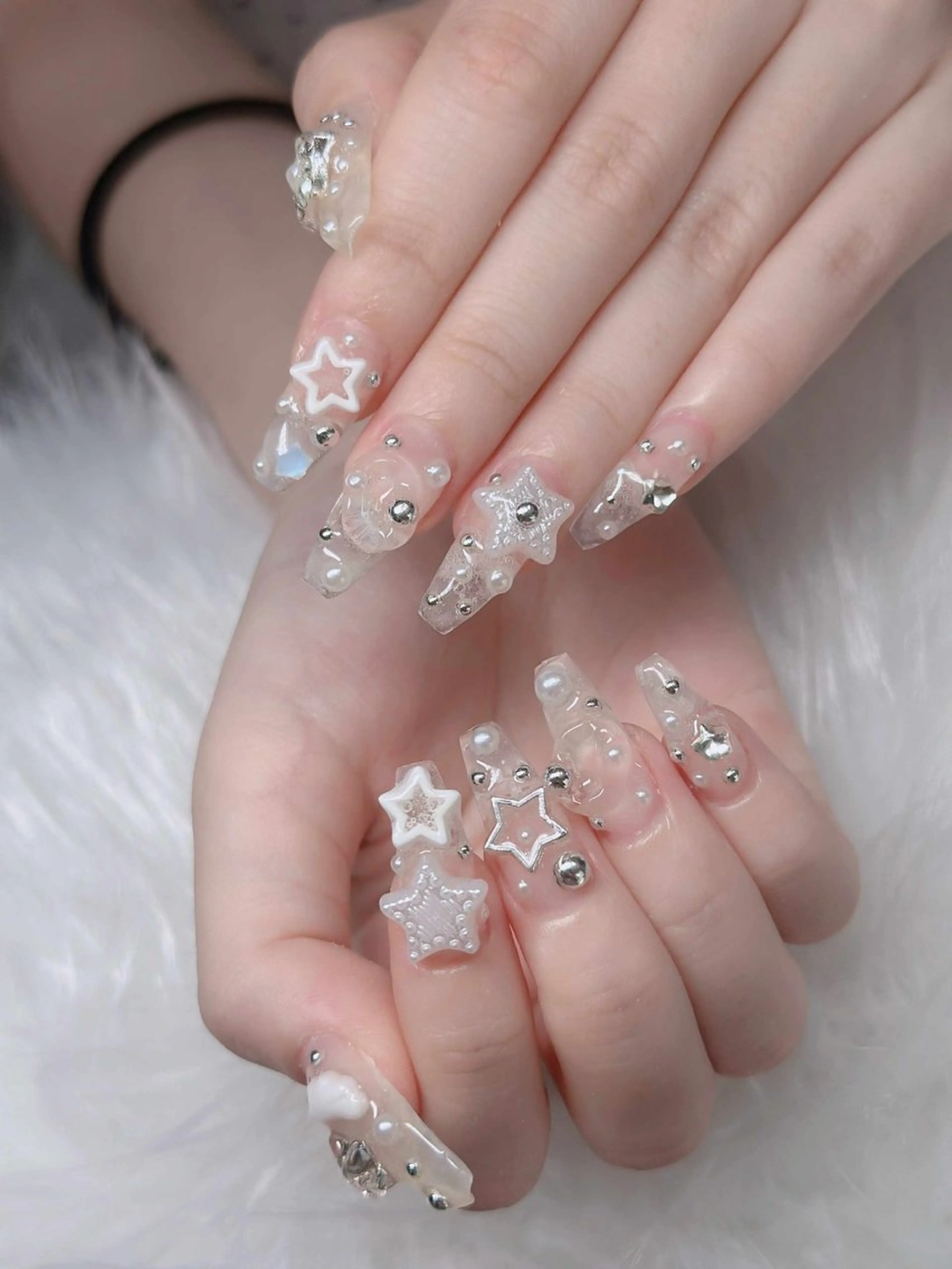 ネイル フレンチネイル ジェルネイル ガラスフレンチ ハロウィン ハート H.baby nail所属・H.baby Nail Salonのネイルデザイン