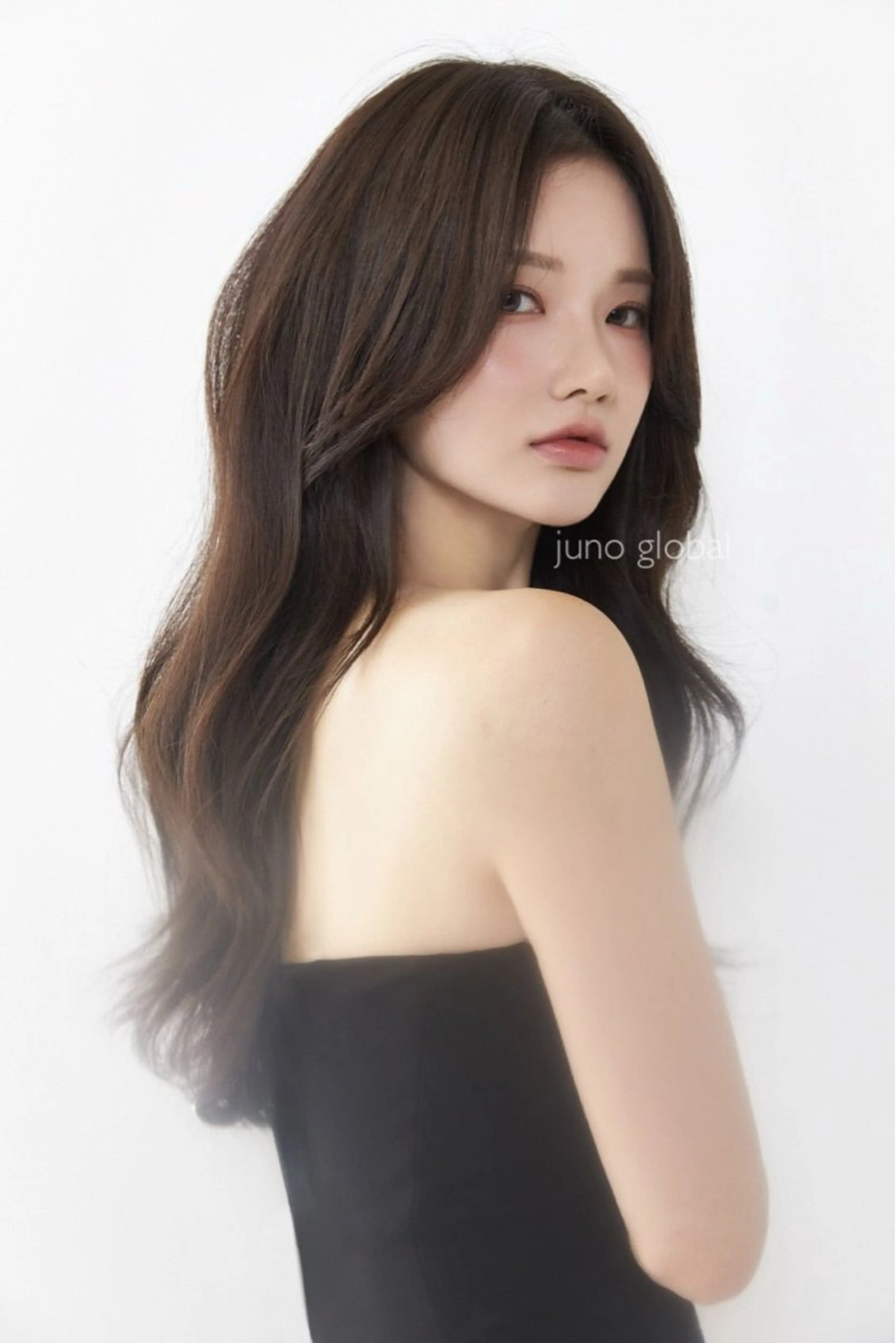 🇰🇷韓国レイヤーカット＋透明感カラー＋潤い保湿ケアトリートメントの写真