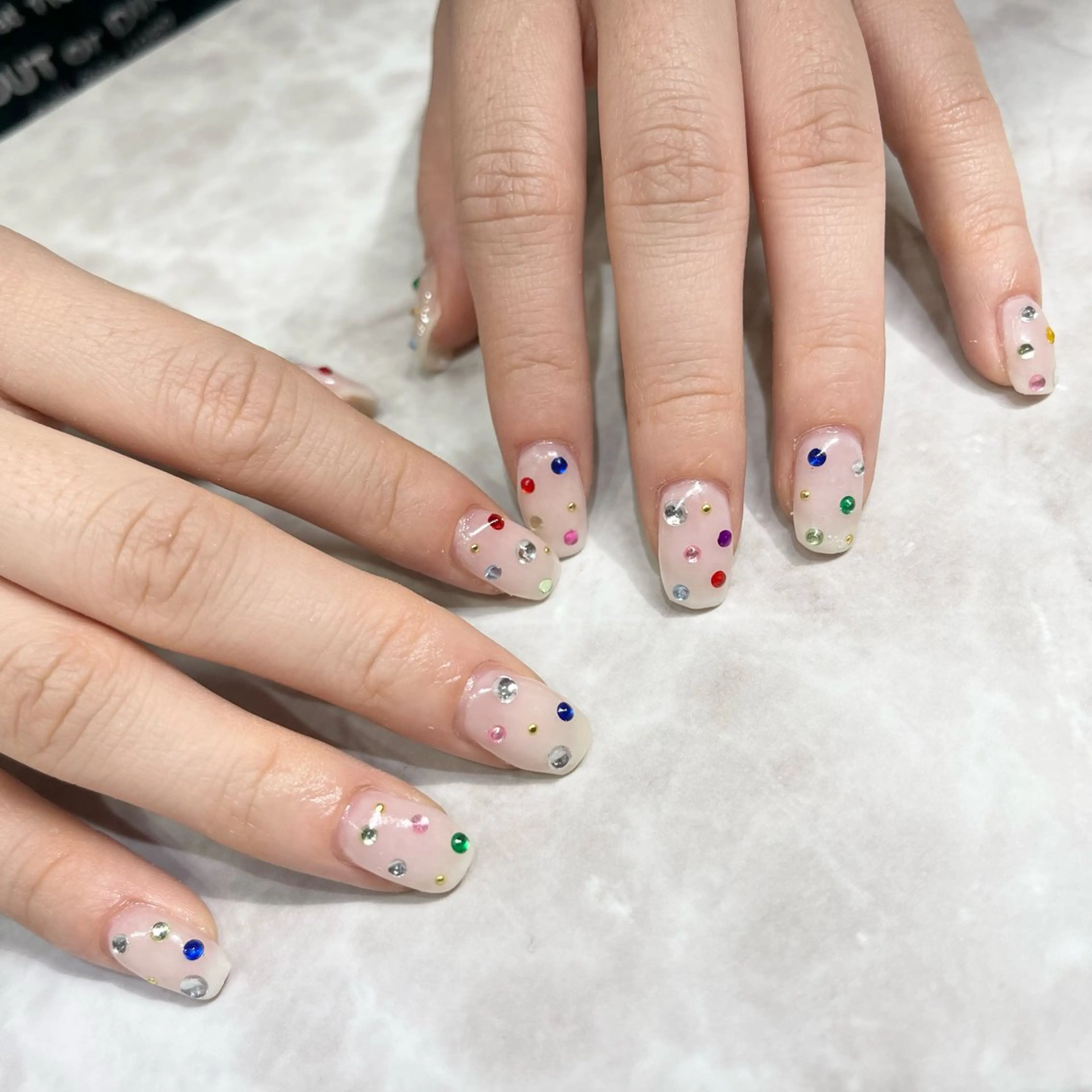 ネイル アートネイル ワンカラーネイル ストーンネイル バレンタイン 粕屋耳ツボジュエリー 💎（ネイル休）のその他イメージ