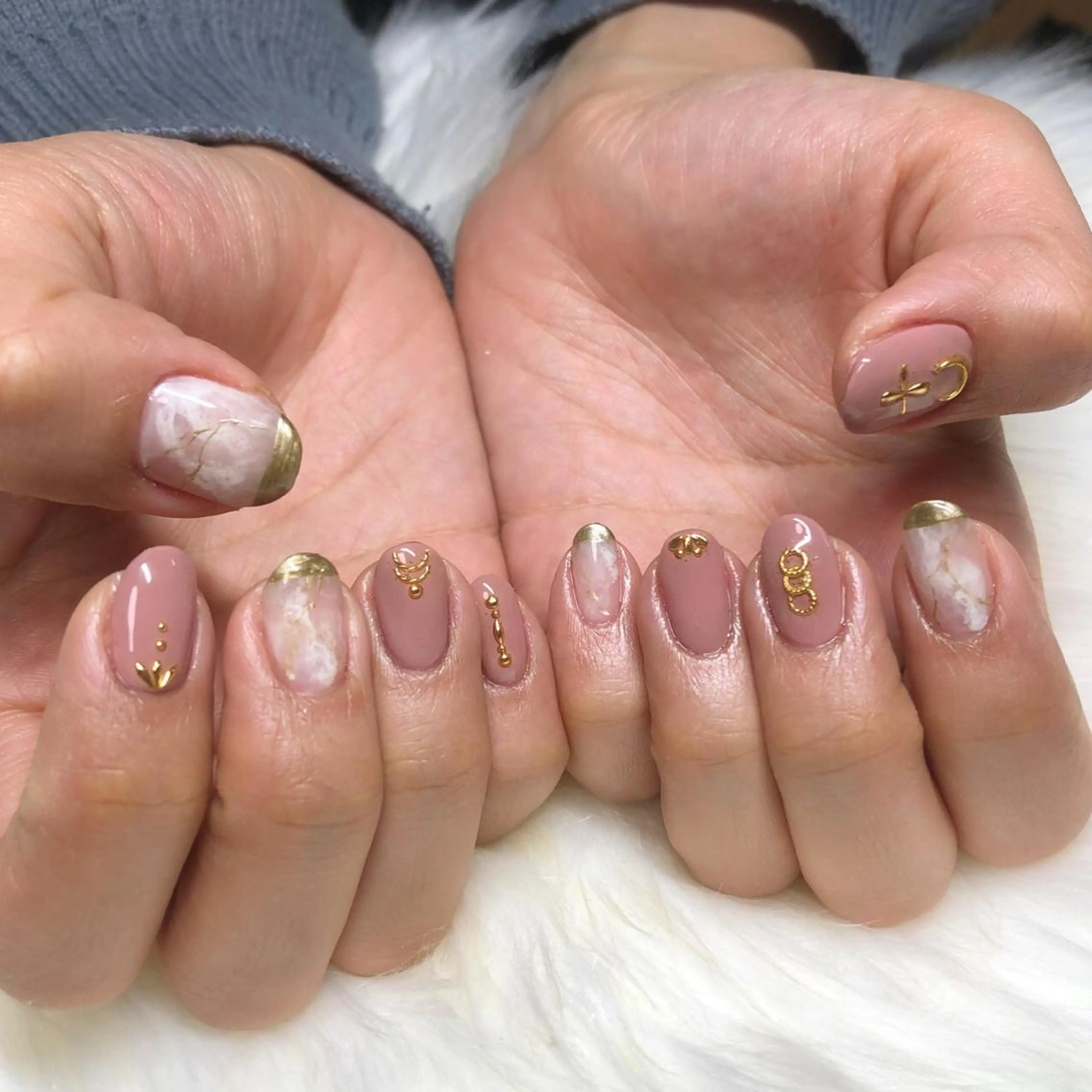 ネイル ハンドネイル instinkt_ Mio Mizunoのネイルデザイン