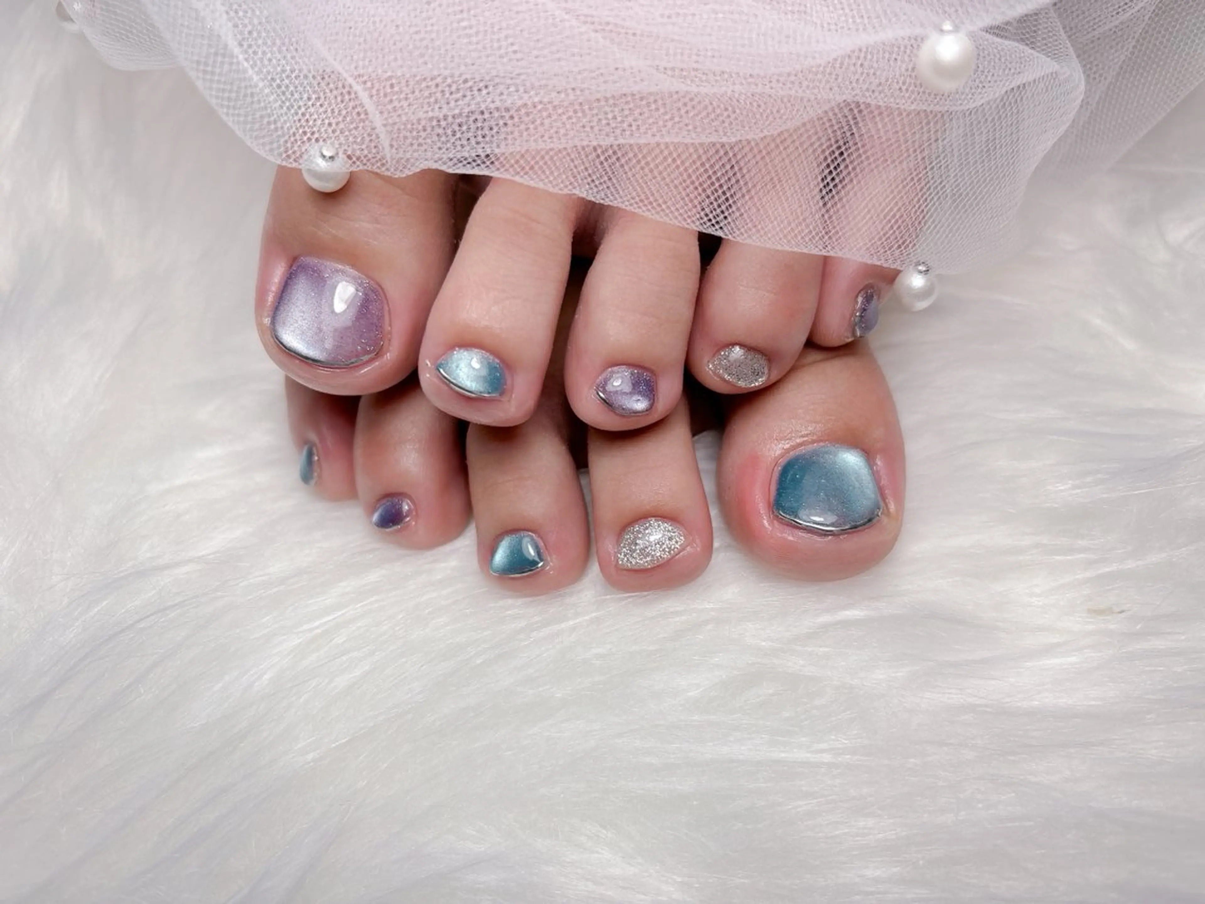 ネイル フラッシュネイル ミラーネイル フットネイル 🌟Pikarin Nail🌟のネイルデザイン