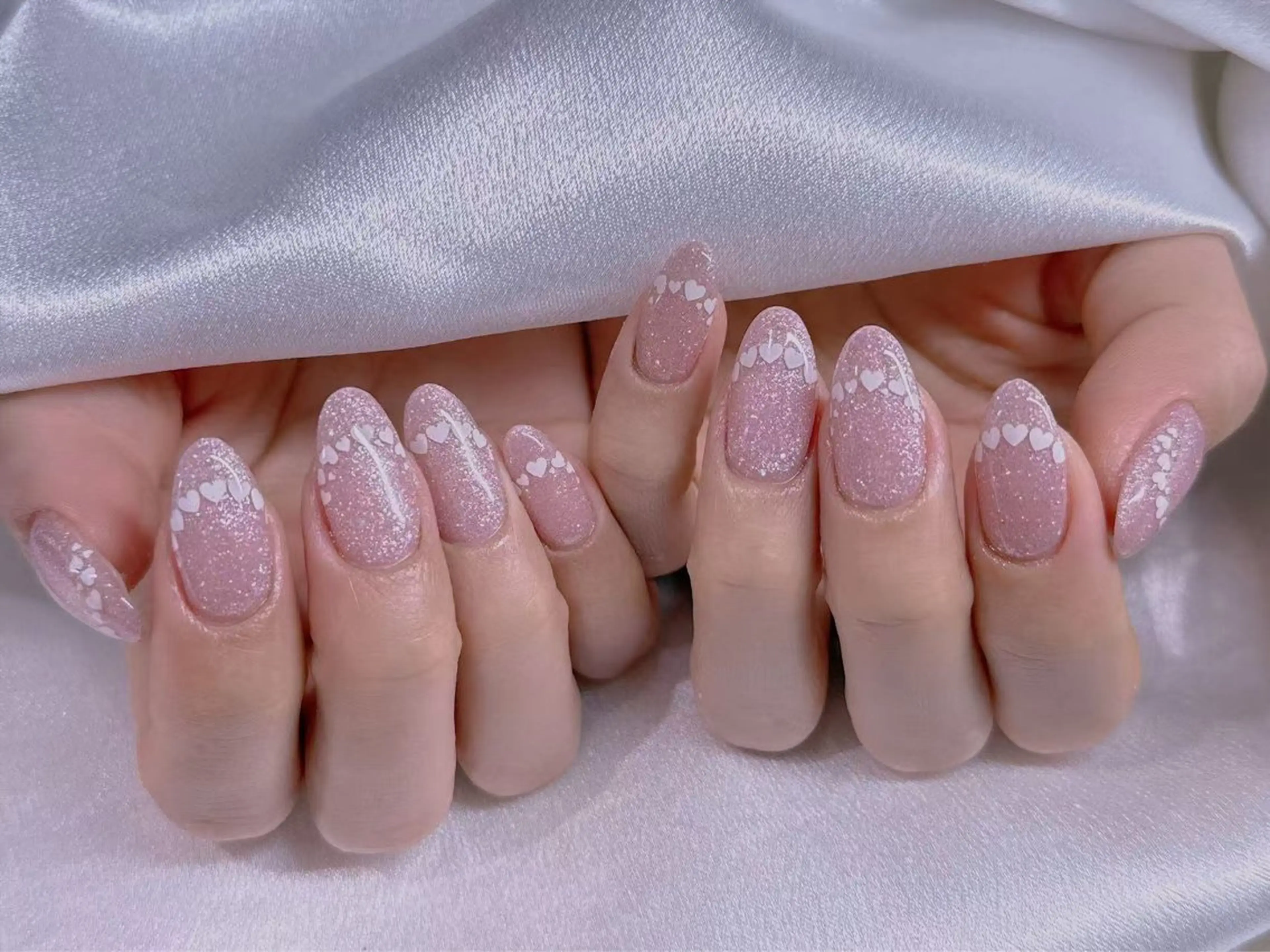 ネイル ブルー チークネイル フレンチネイル ジェルネイル ハート ハンドネイル 美爪パラジェル導入店 Sunnilyのネイルデザイン