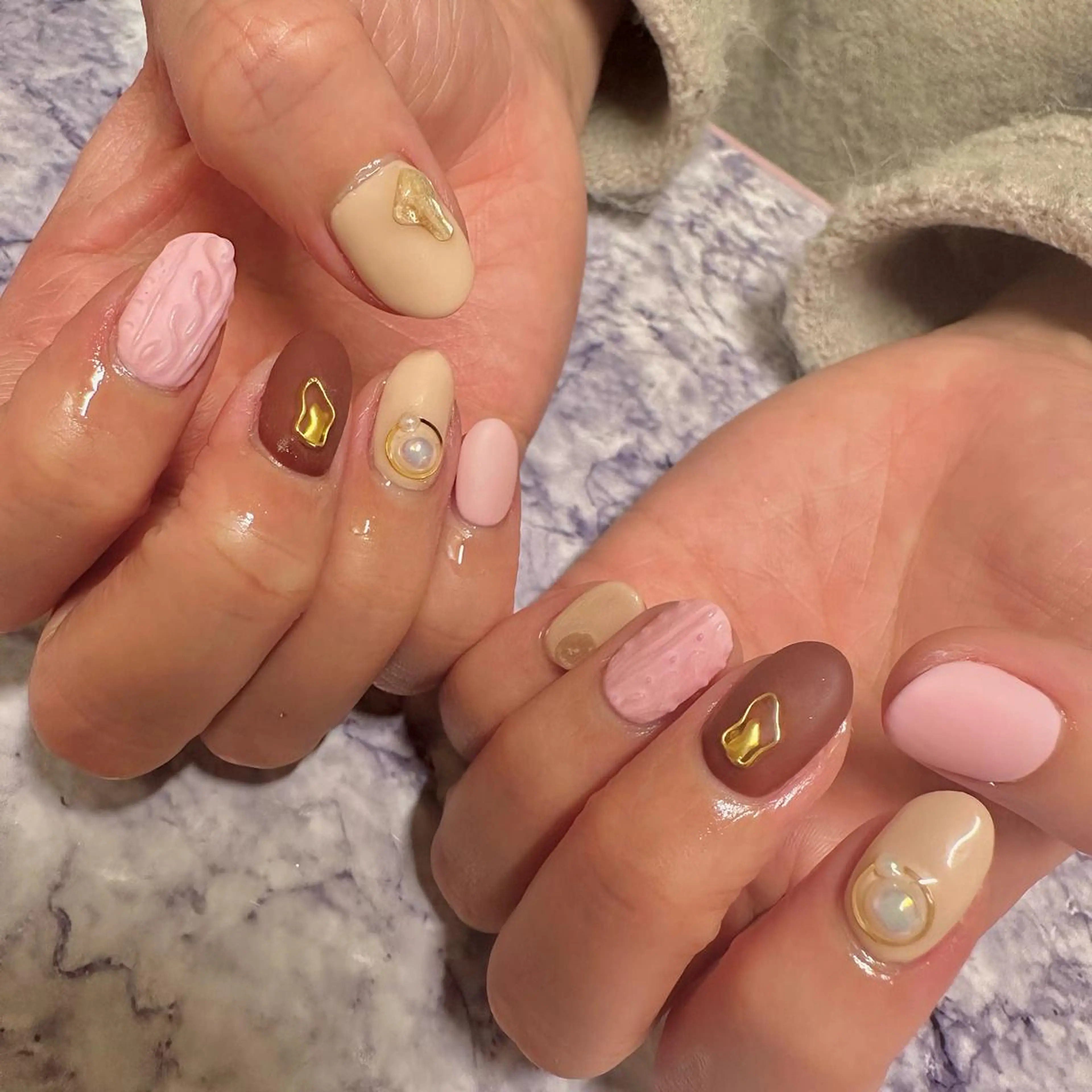 ネイル ハンドネイル Pretzels🥨 【プレッツェル】ミウのネイルデザイン