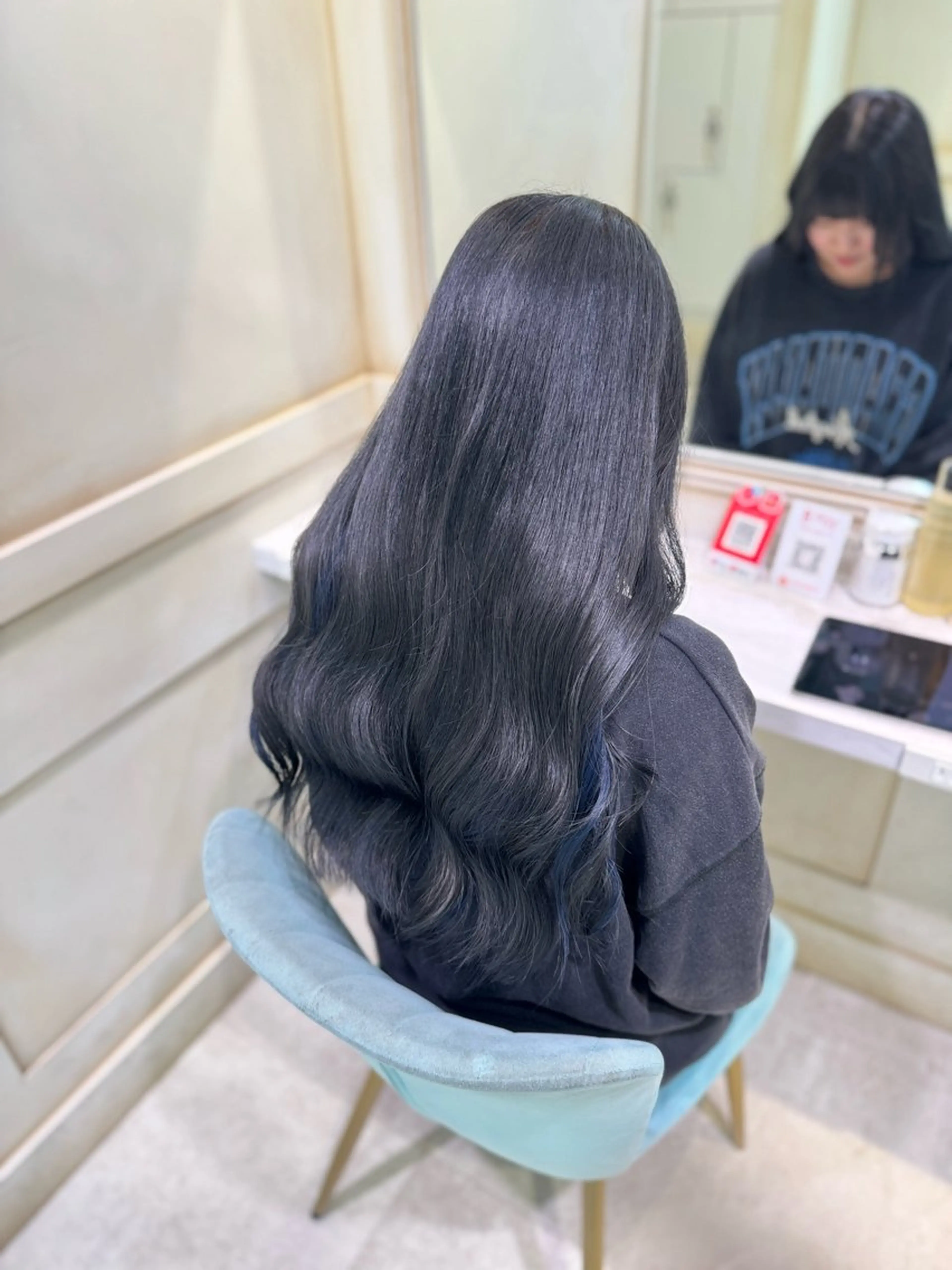 カラー ヘアカラー い とのヘアスタイル