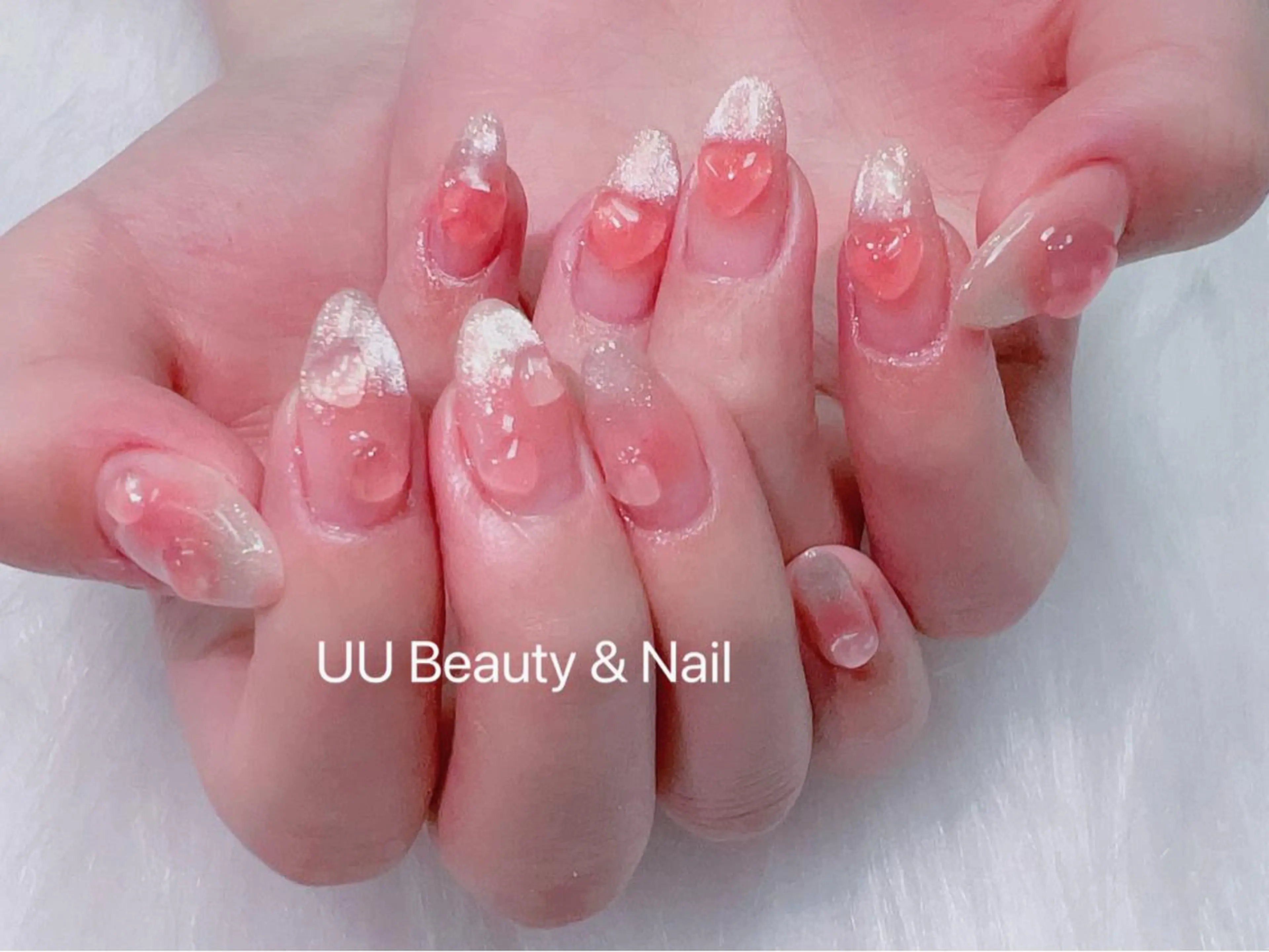 ネイル チークネイル グラデーション マグネットネイル ハンドネイル UU Beauty Nailのネイルデザイン