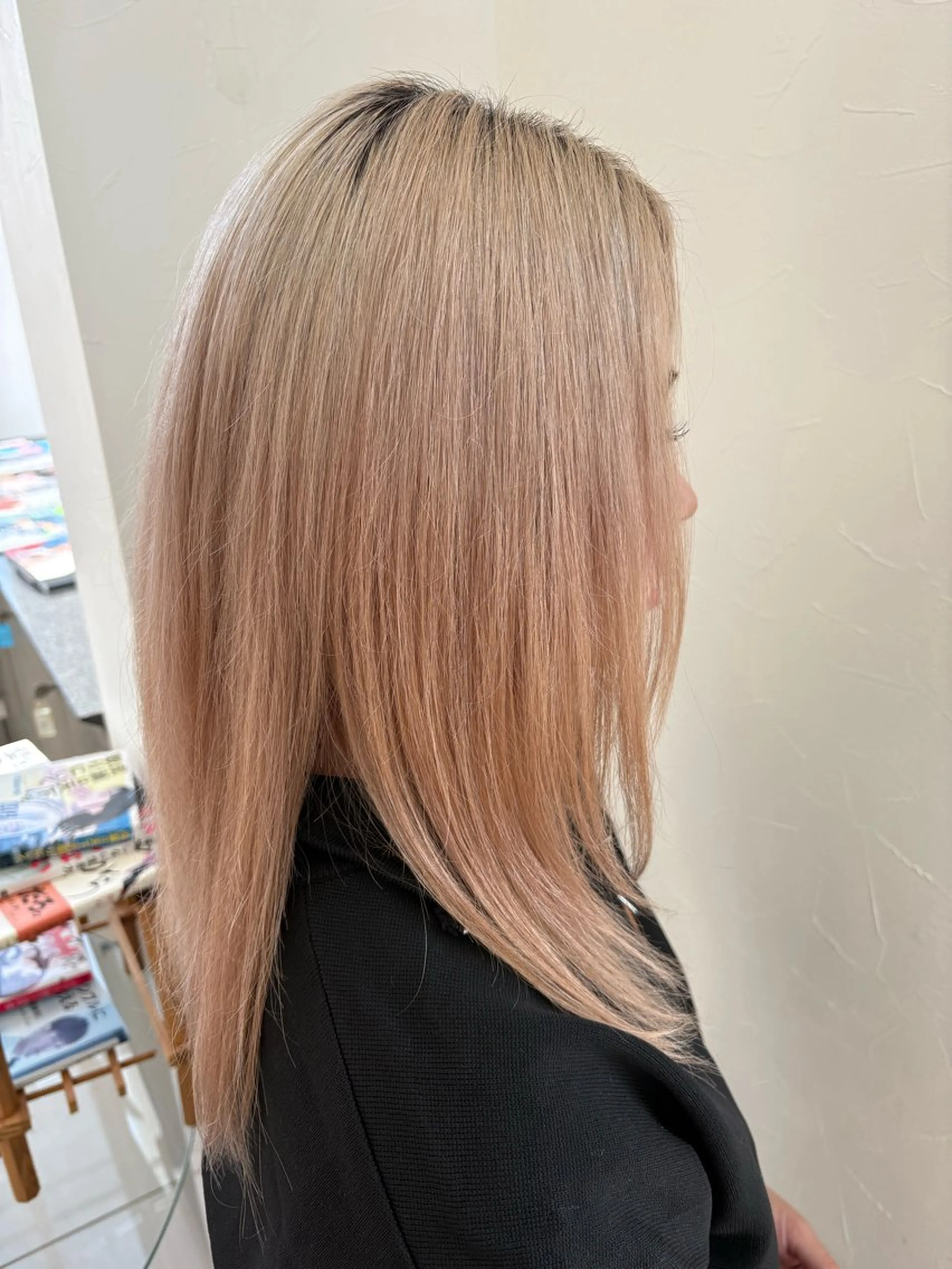セミロング カラー ヘアカラー トリートメント 神戸 蒼司のヘアスタイル