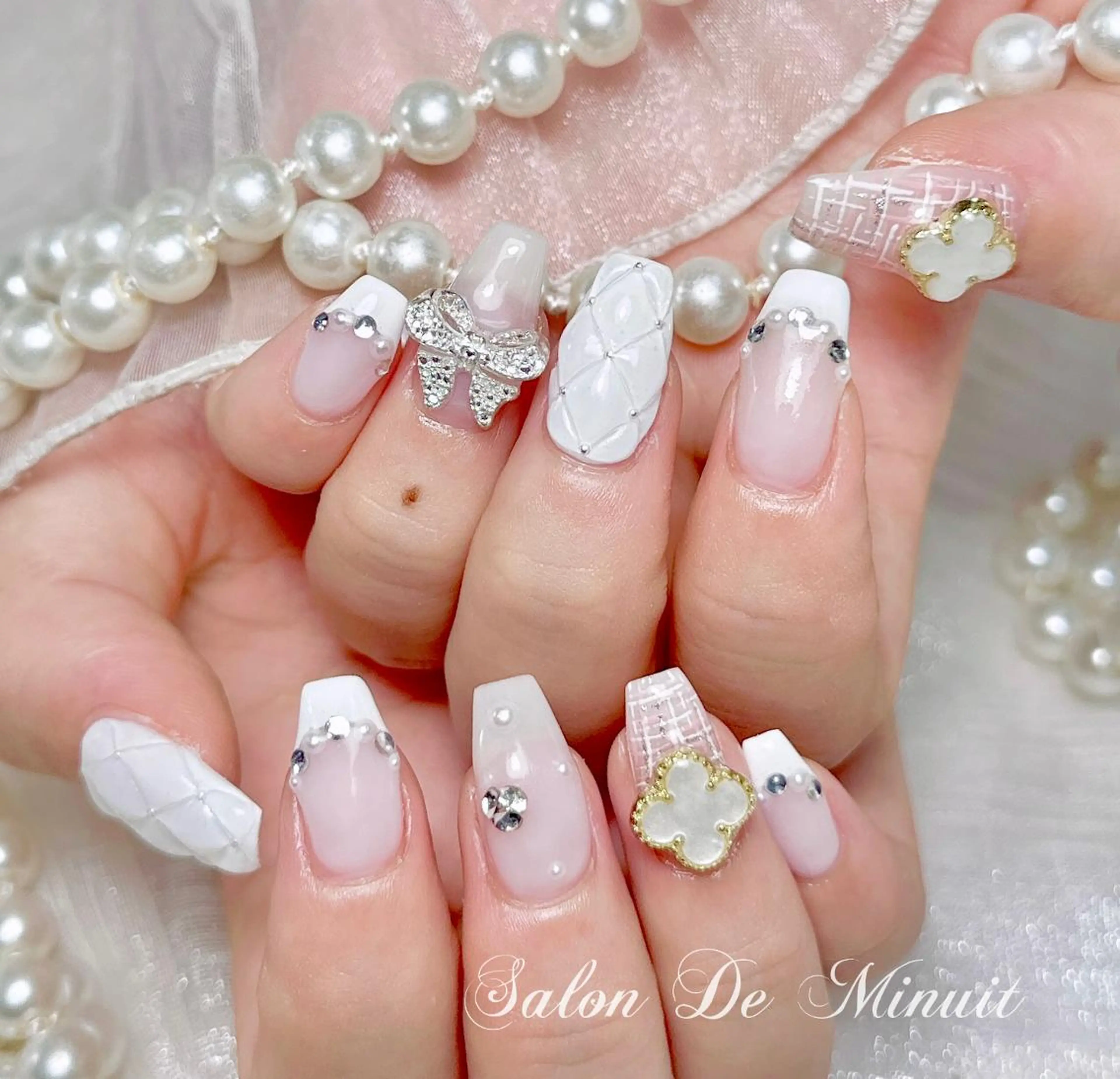 ネイル ハンドネイル ハンドケア Salon de Minuit🦩のネイルデザイン