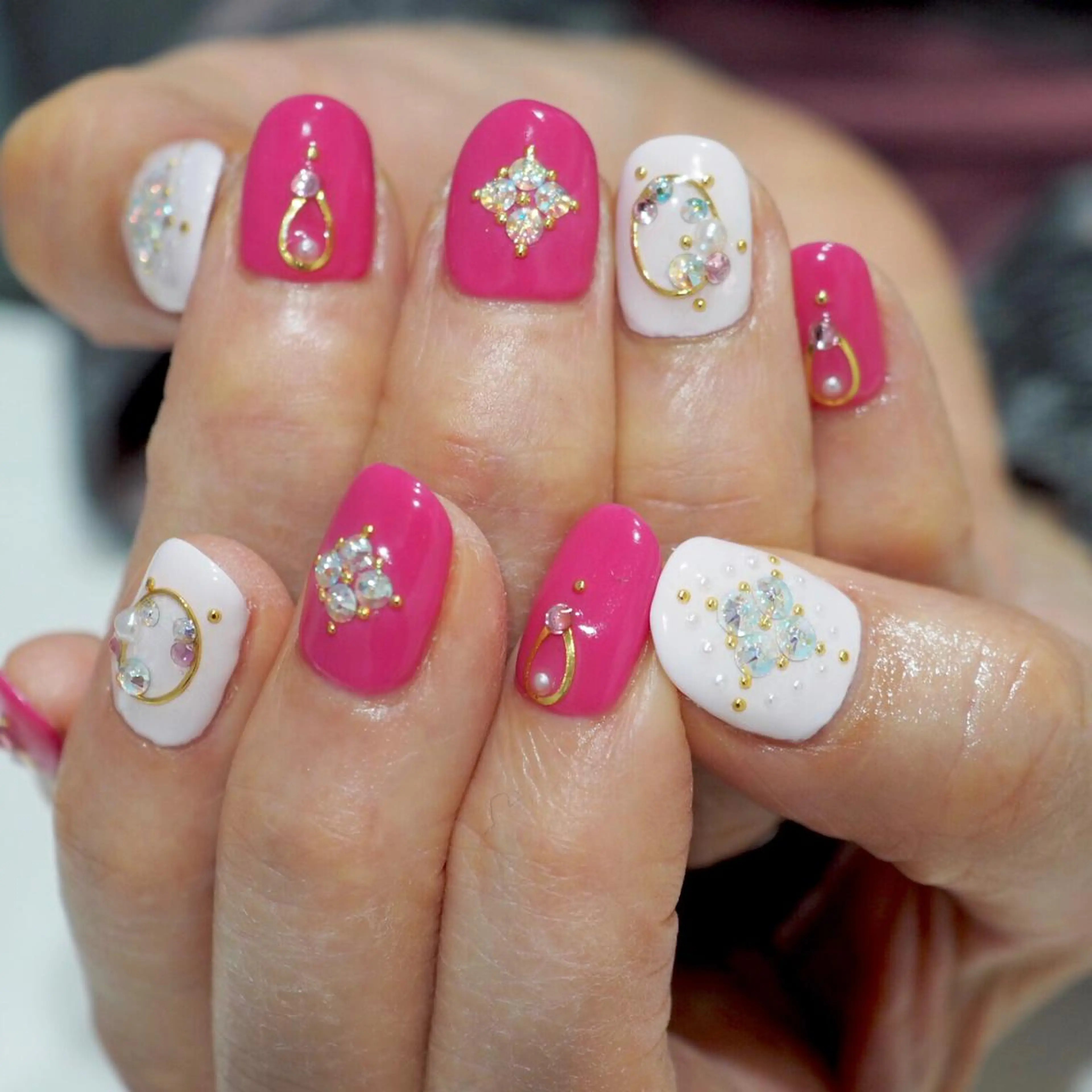 ネイル キラキラネイル ピンク ハンドネイル nailroom- KANOAのネイルデザイン