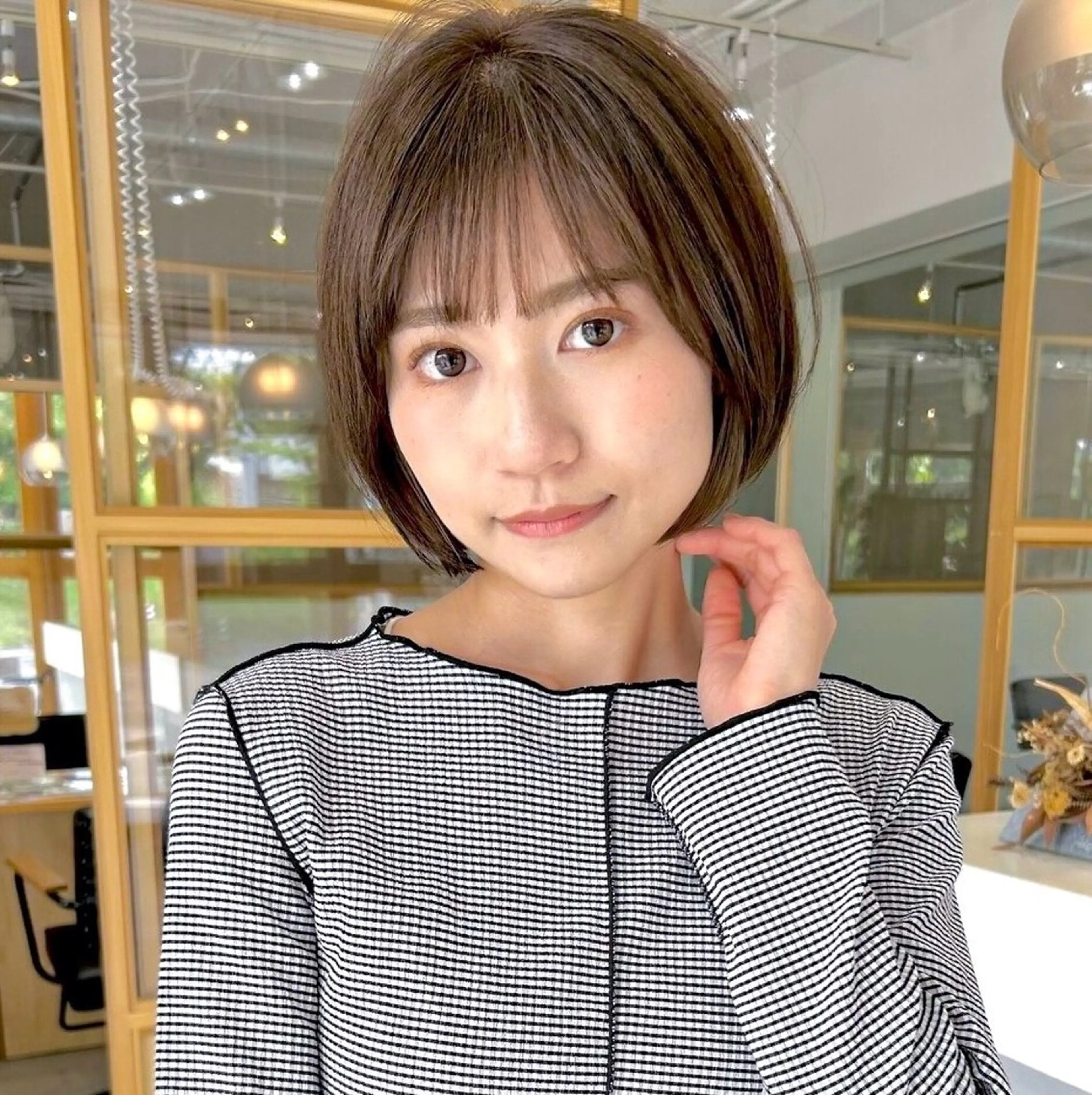 ショート カット FERIA かりんのヘアスタイル
