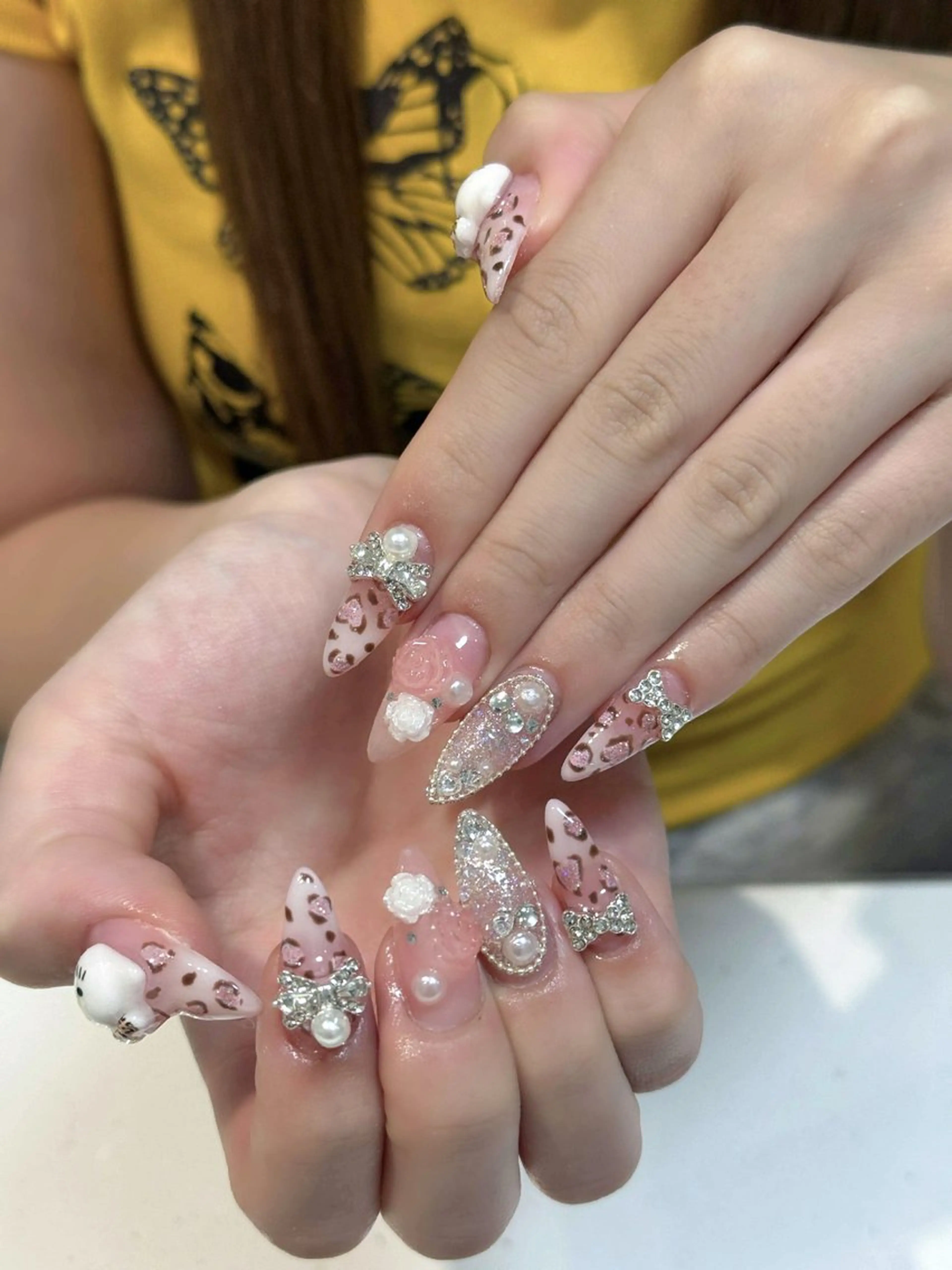 ネイル フレンチネイル ジェルネイル キラキラネイル 韓国ネイル マグネットネイル ハンドネイル Julli nail studio所属・Julli NailStudioのネイルデザイン