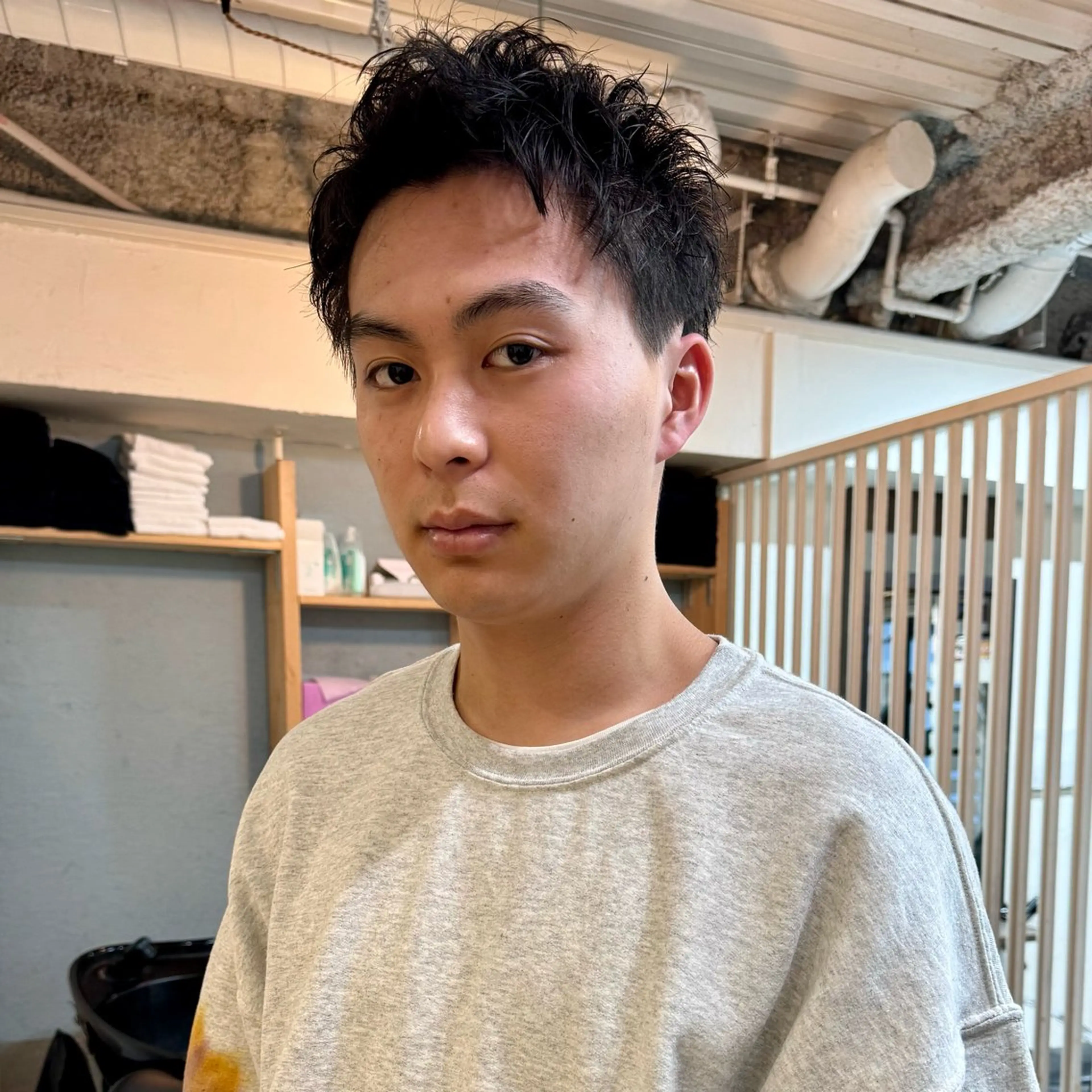 ショート パーマ メンズ アップバング メンズ就活ヘア メンズパーマ メンズショート スパイキーショート カット パーマ ヘアセット 【池袋/スパイキー ショート】ⓝⓘⓜⓤのヘアスタイル