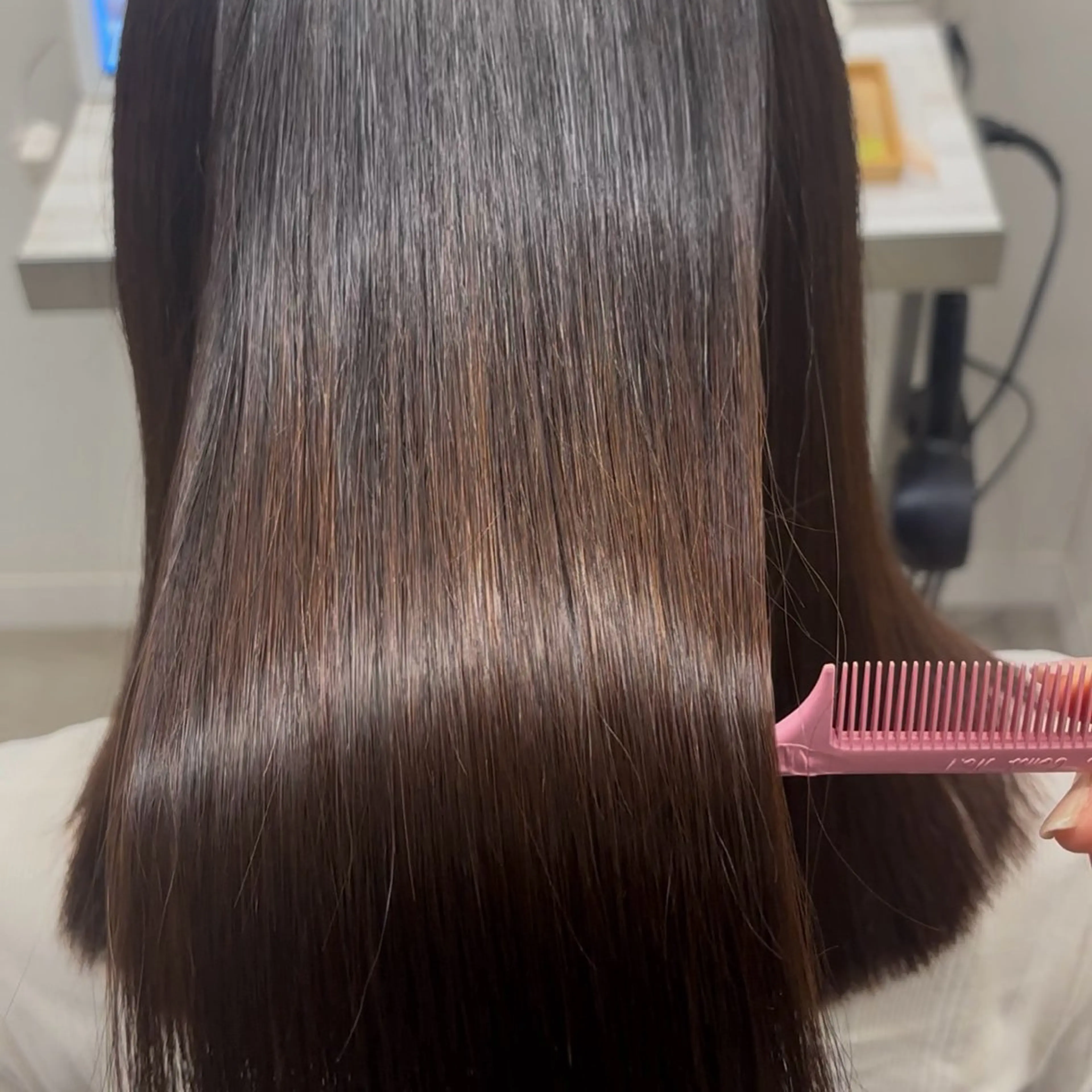セミロング 髪質改善/縮毛矯正/ 暖色カラー🎀🪞のヘアスタイル