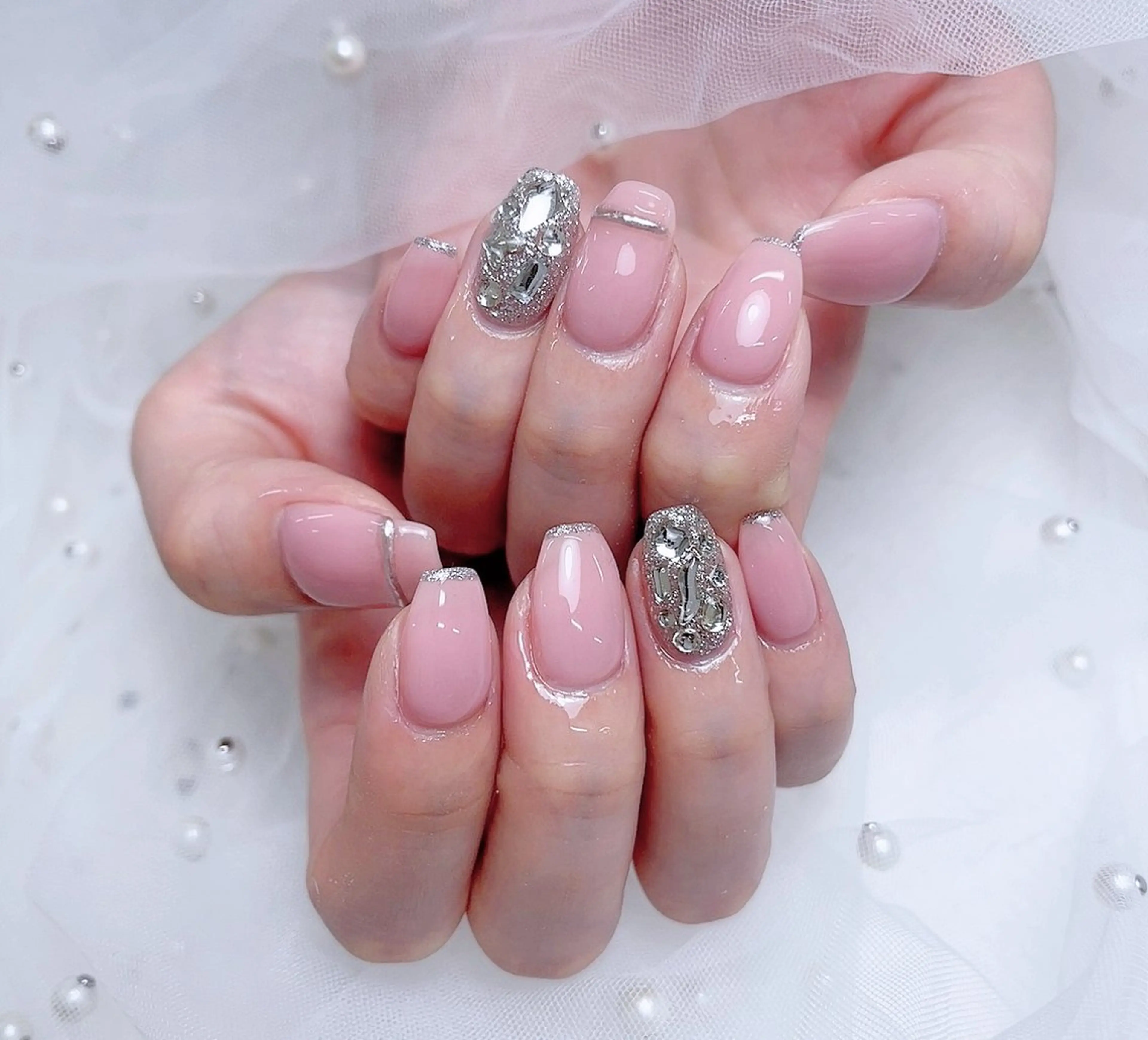 ネイル アートネイル オーロラネイル 長さ出し フラッシュネイル フットネイル ハンドネイル Mimo beau ty   salonのネイルデザイン