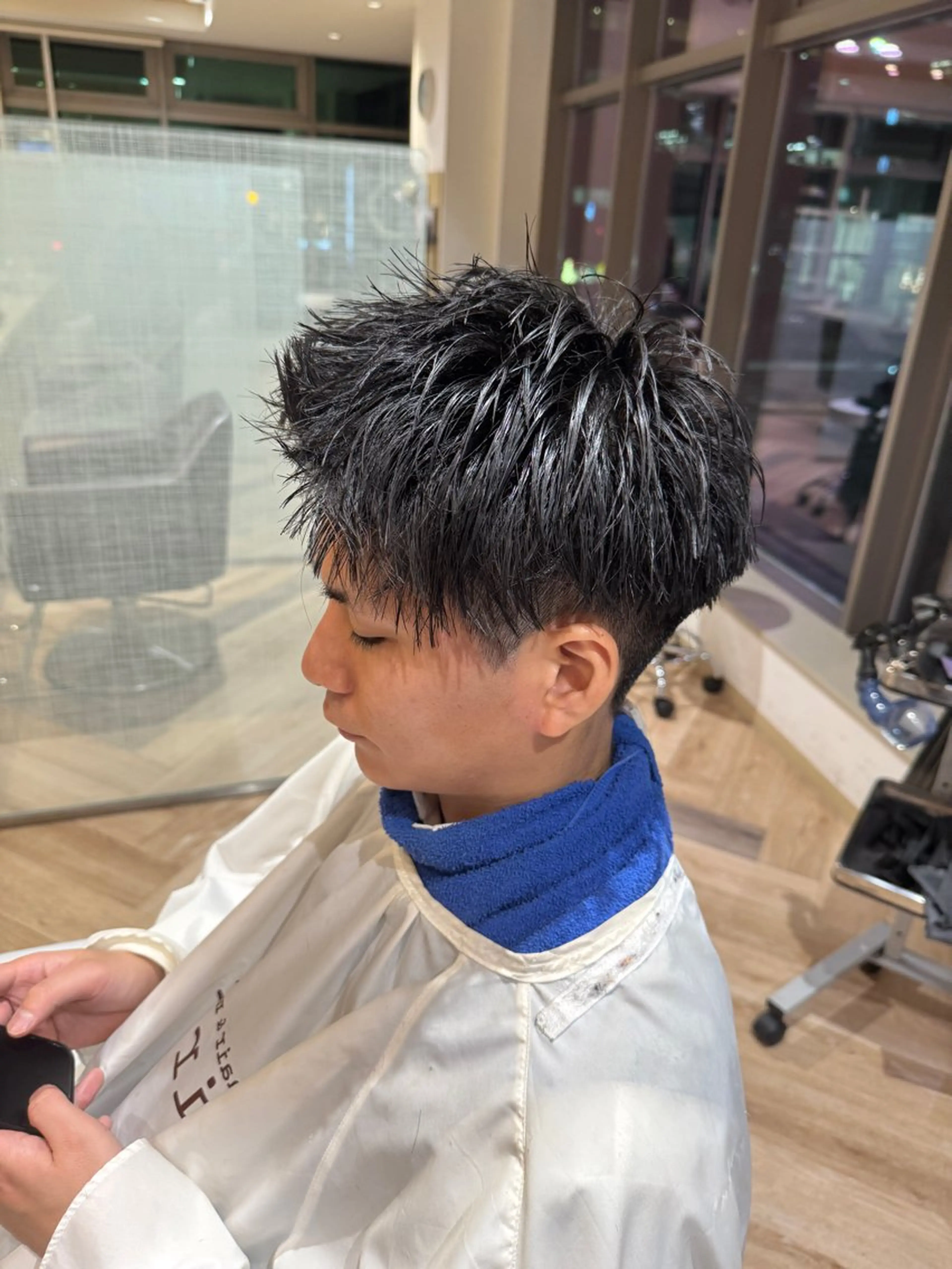 ショート メンズ スパイキーショート ショートヘア メンズ特化/ センターパート/八谷のヘアスタイル