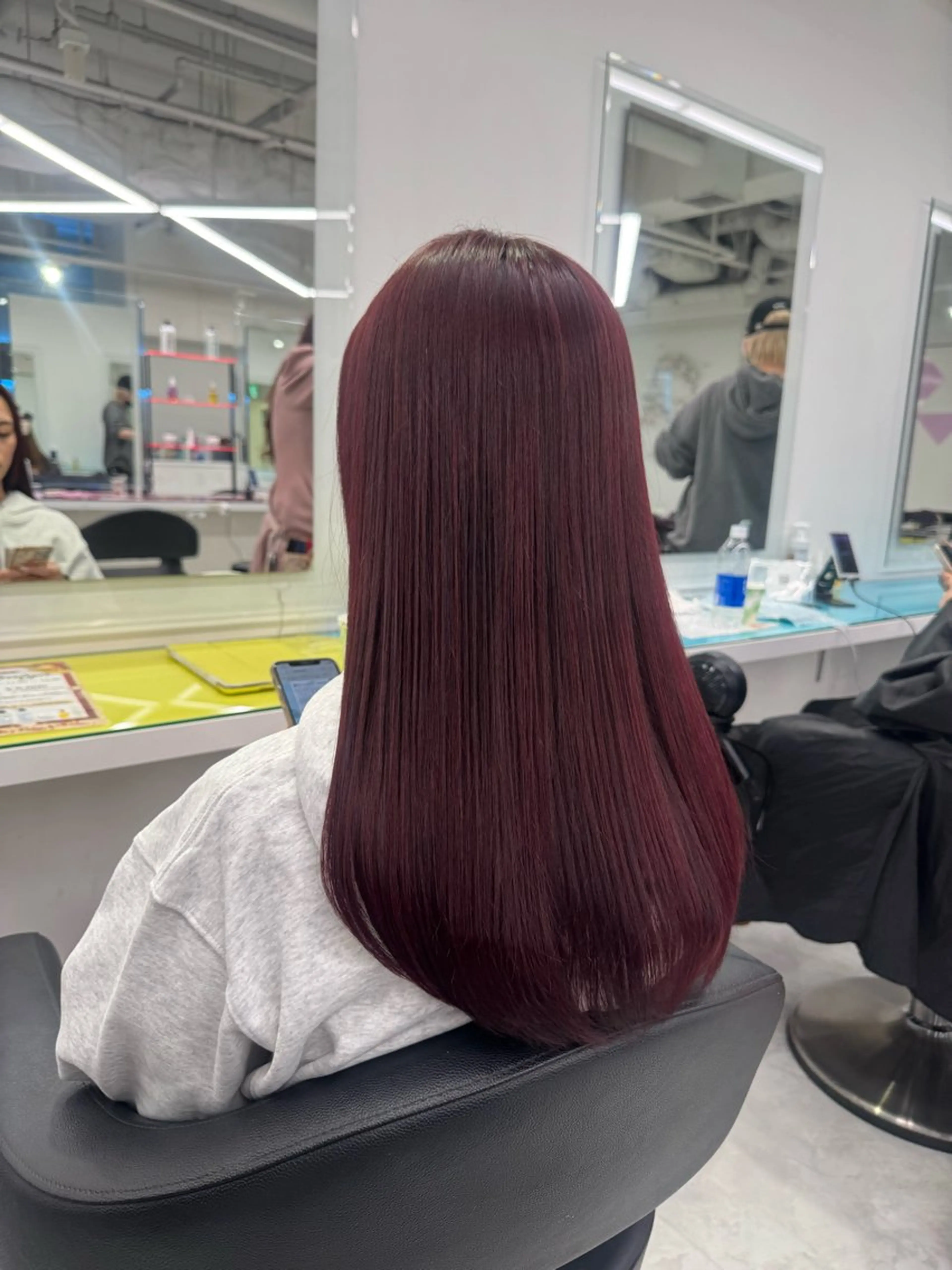 ロング カラー ヘアカラー ダメージレスハイ トーン💖kanonのヘアスタイル