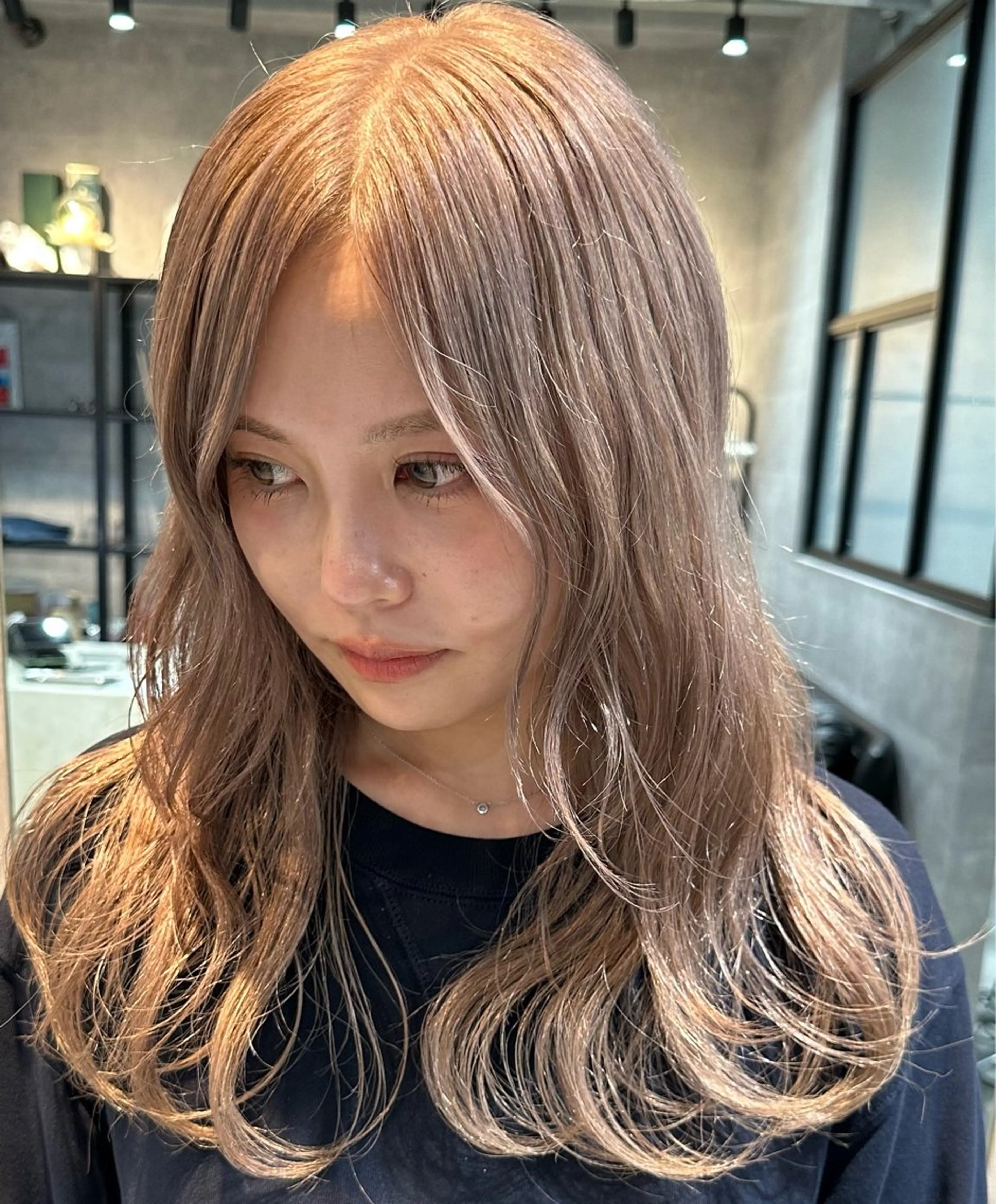 セミロング カラー ベージュカラー ブリーチ ダブルカラー カット ヘアカラー トリートメント 🪄🫧ハイトーン/ 乙津茜🐰L'wisのヘアスタイル