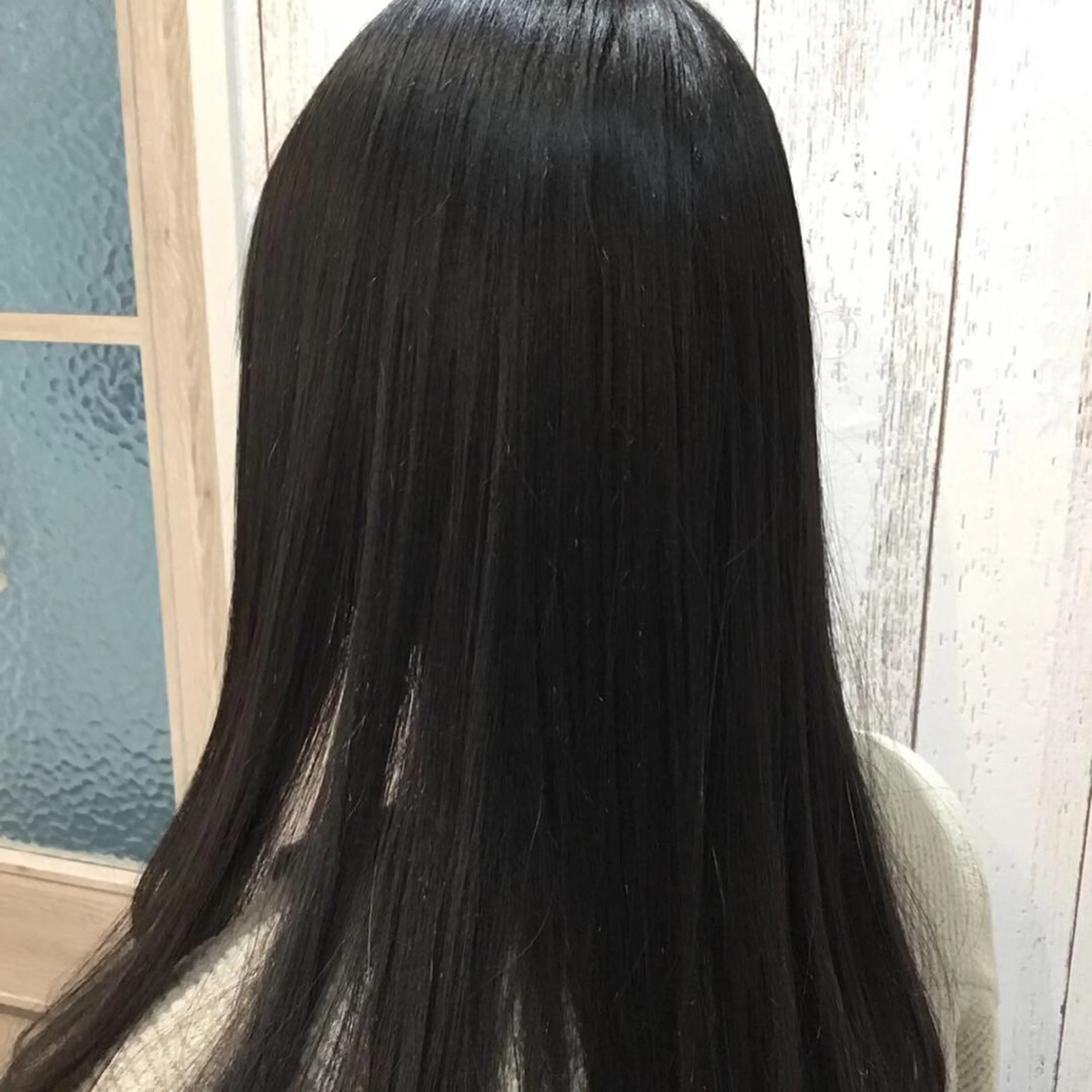 セミロング カラー パーマ 金崎 新吾のヘアスタイル