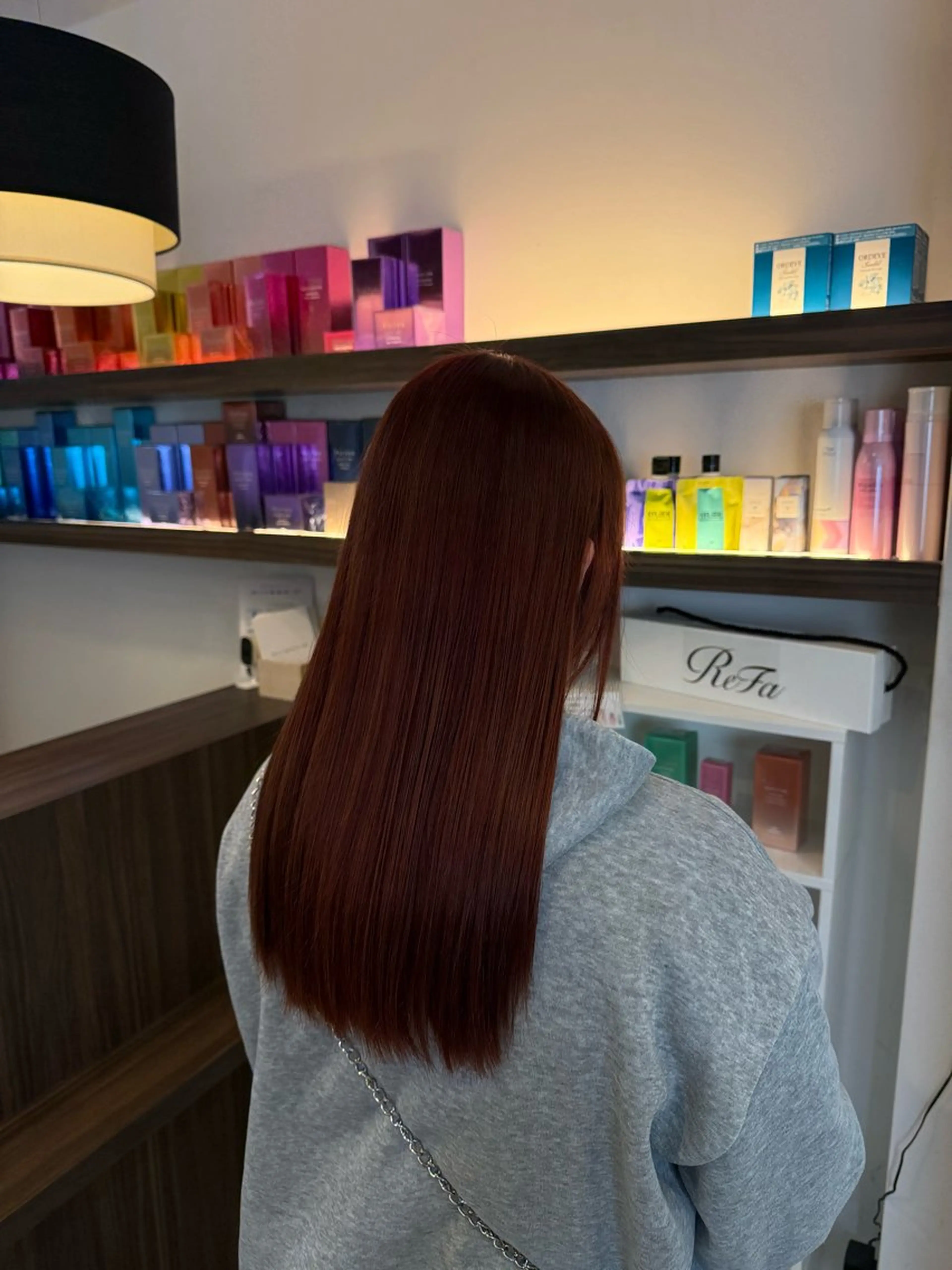 ロング カラー ブリーチ レッドカラー Grandoll Luxe所属・大神 鈴夏のヘアスタイル