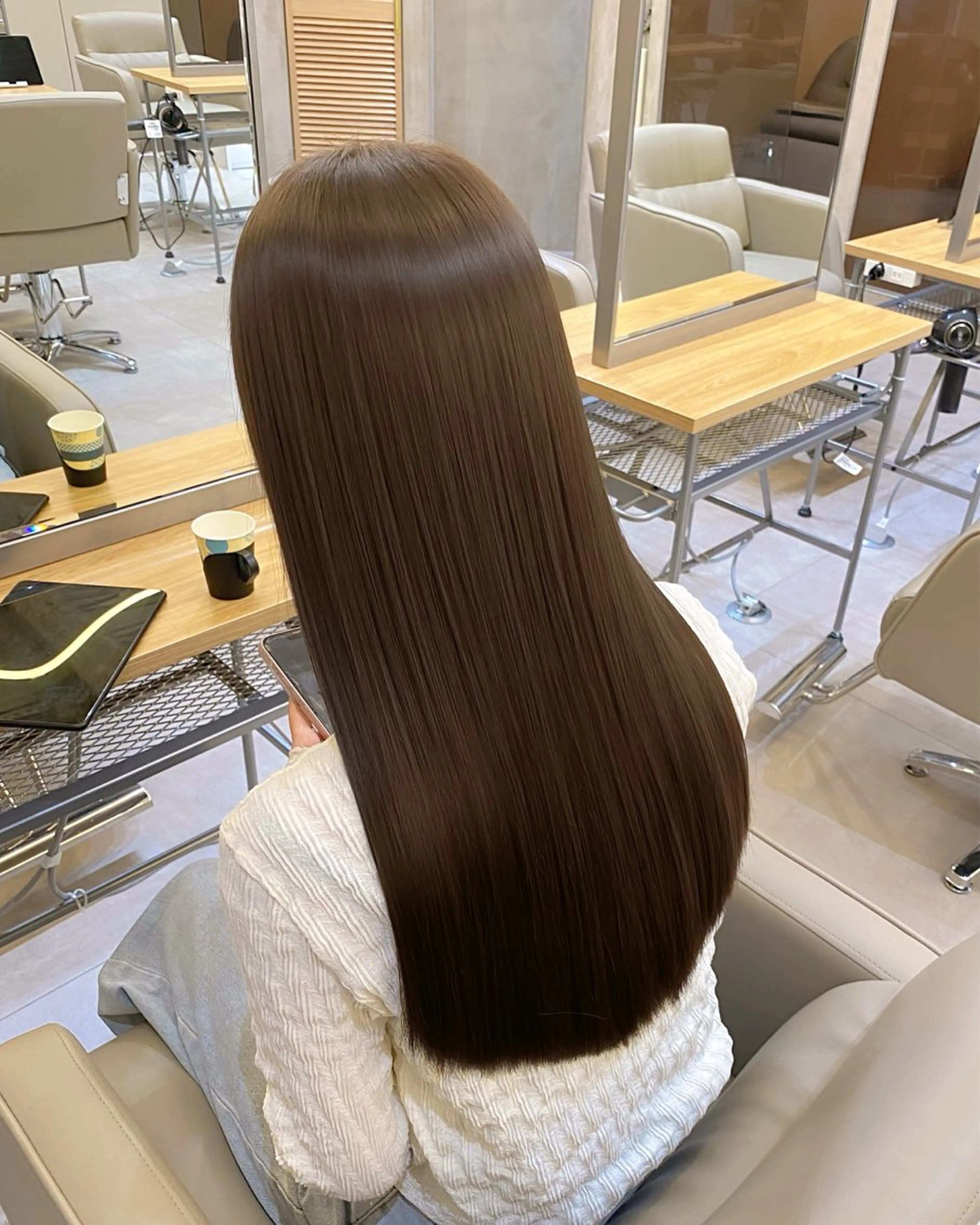セミロング カラー ヘアアレンジ ベージュカラー ブリーチ ブラウンカラー 透明感カラー ダブルカラー カット ヘアカラー トリートメント ヘアセット 藤岡 誠也のヘアスタイル