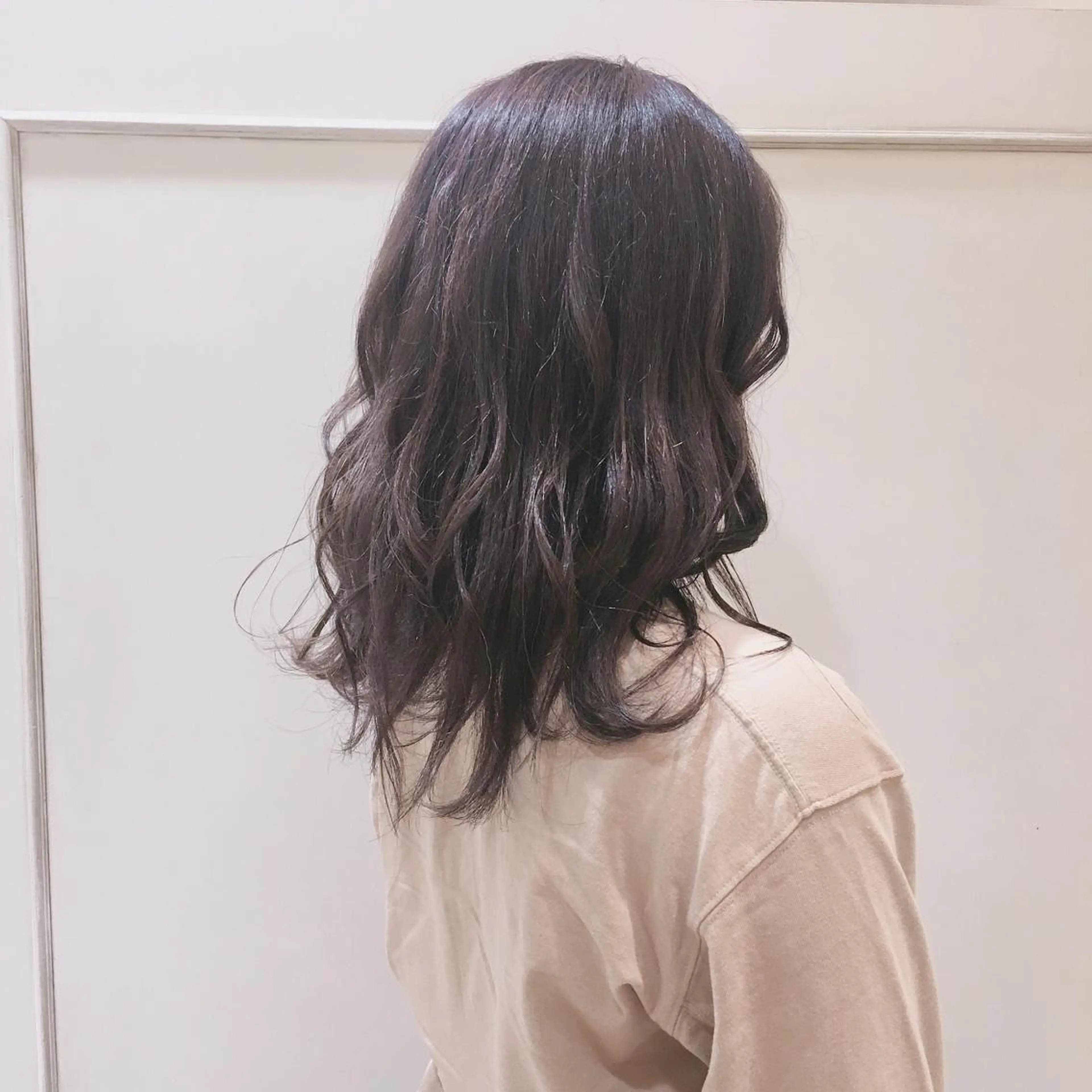 セミロング カラー カット ヘアカラー トリートメント 吉原 雪乃のヘアスタイル
